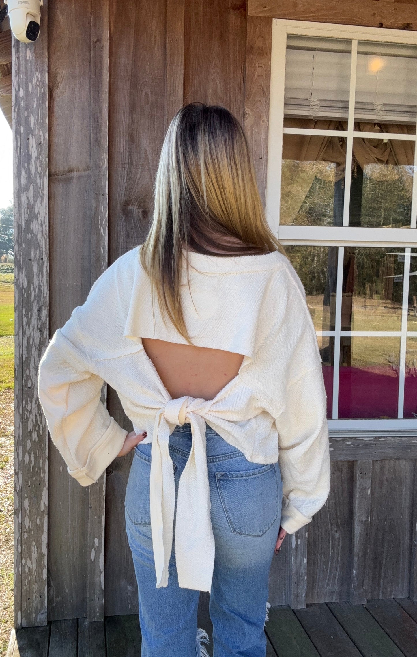 BUCKETLIST Cream Cutout Back Adjustable Tie Pullover Crop Top BUCKETLIST