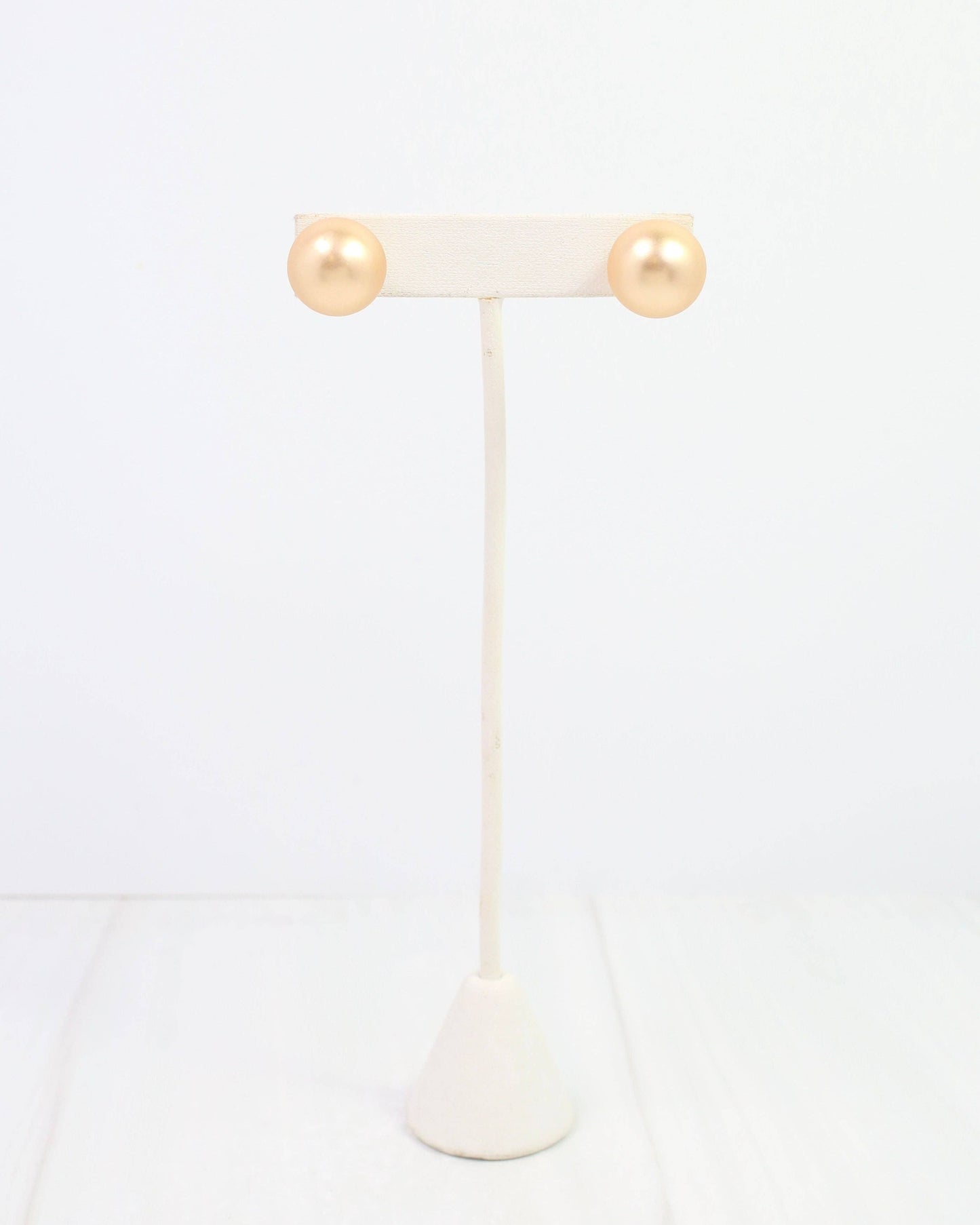 Caroline Hill - Bailey Large Ball Earring WR Worn Gold: Default Caroline Hill