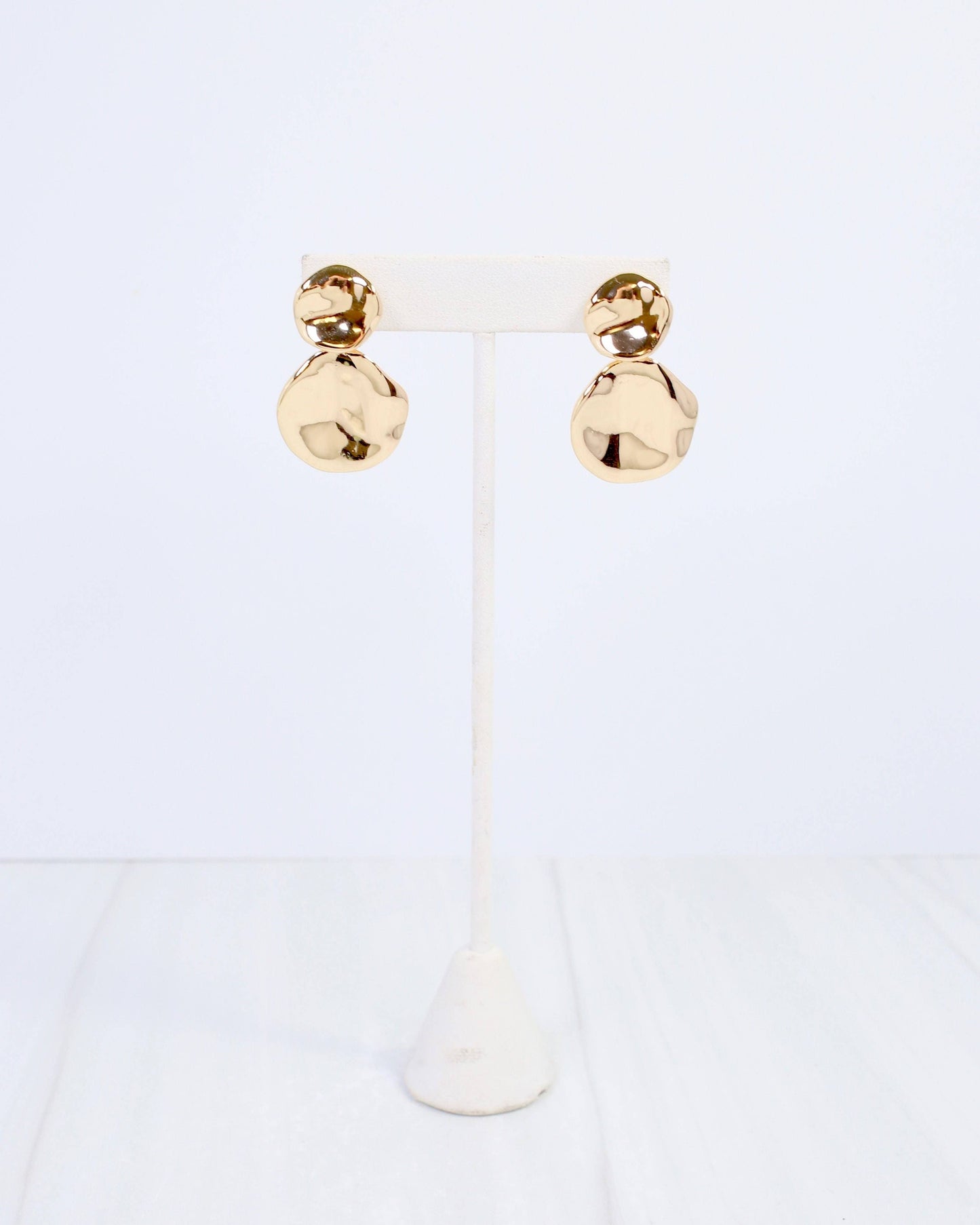 Caroline Hill - Aimee Wave Drop Earring Gold: Default Caroline Hill
