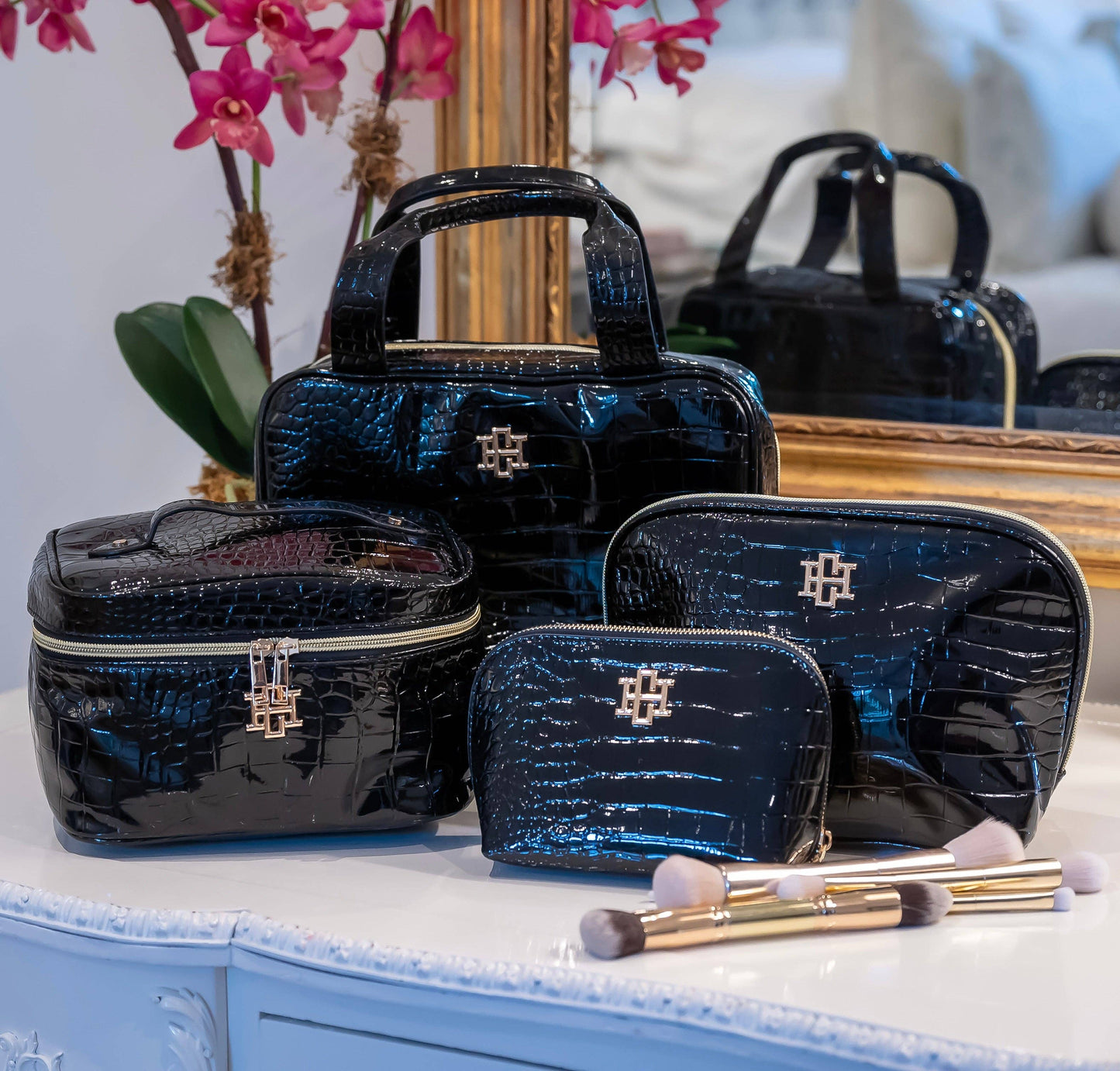 Caroline Hill - Hampton Train Case Black Patent EC: Default Caroline Hill