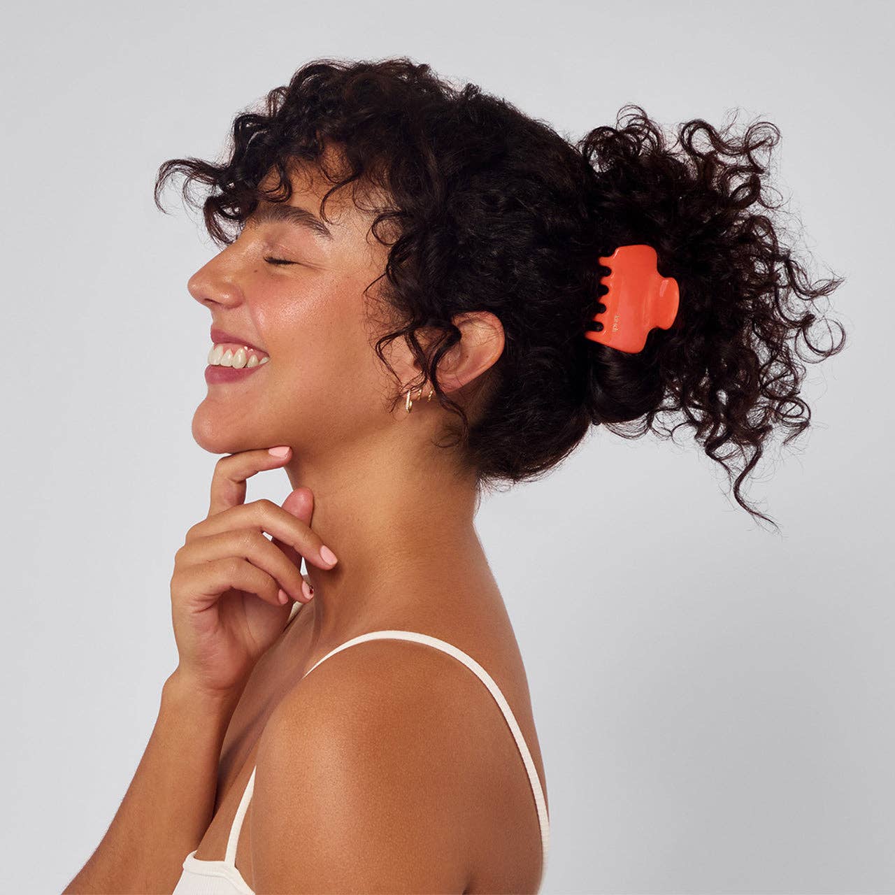 KITSCH - Recycled Plastic Medium Cloud Clip - Cherry KITSCH