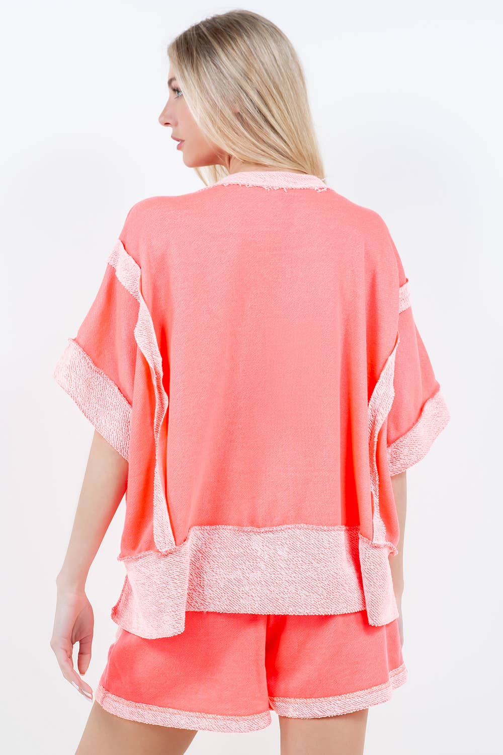 J.Her - Oversize Reverse Contrast Banded Top HT4028: Neon pink / S-M-L / 2-2-2 J.Her