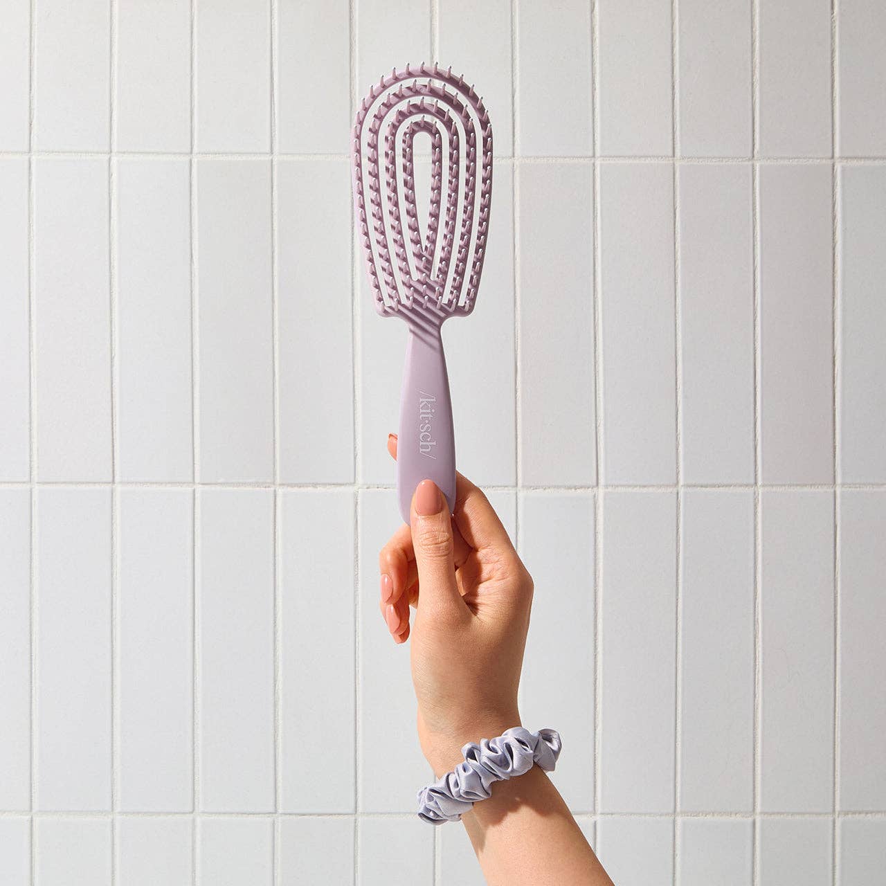 KITSCH - Detangling Flexi Brush - Soft Violet KITSCH