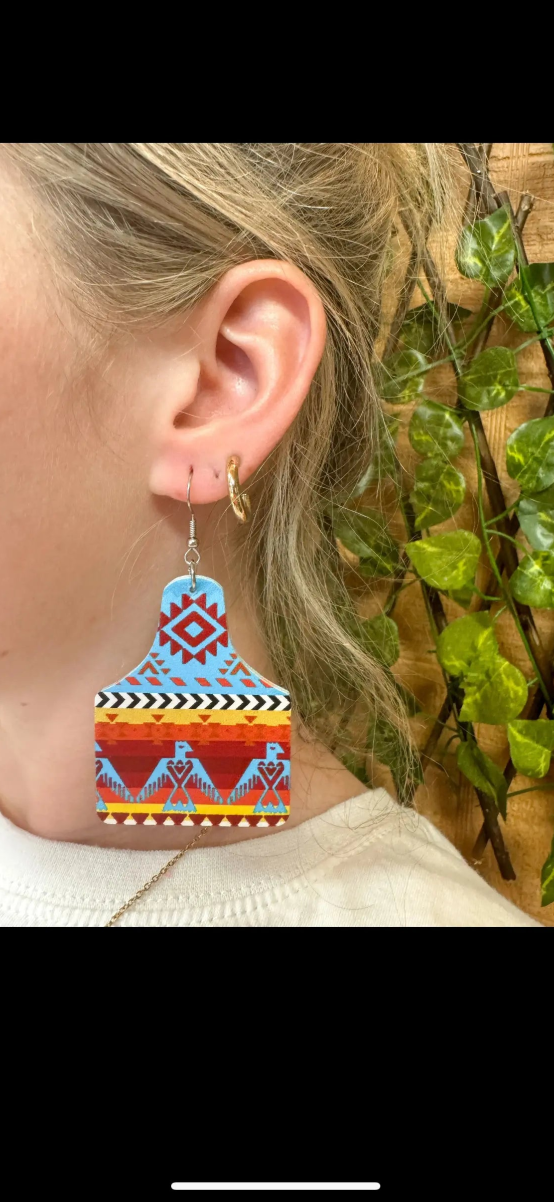 Beautiful Colorful Western Faux Leather Aztec Dangling Earrings NWT