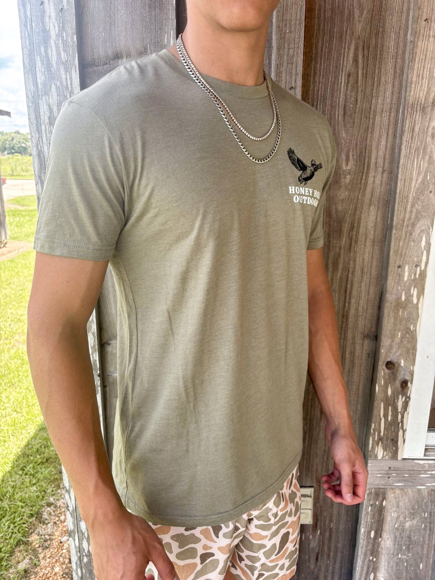 Mens Traditions Short Sleeve T-Shirt Honey Hole Outdoors