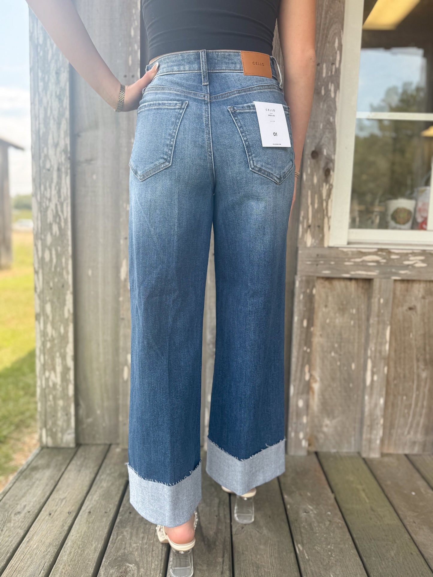 Cello Jeans Medium Wash High Rise Crop Wide Leg With Cuff Jeans Cello Jeans