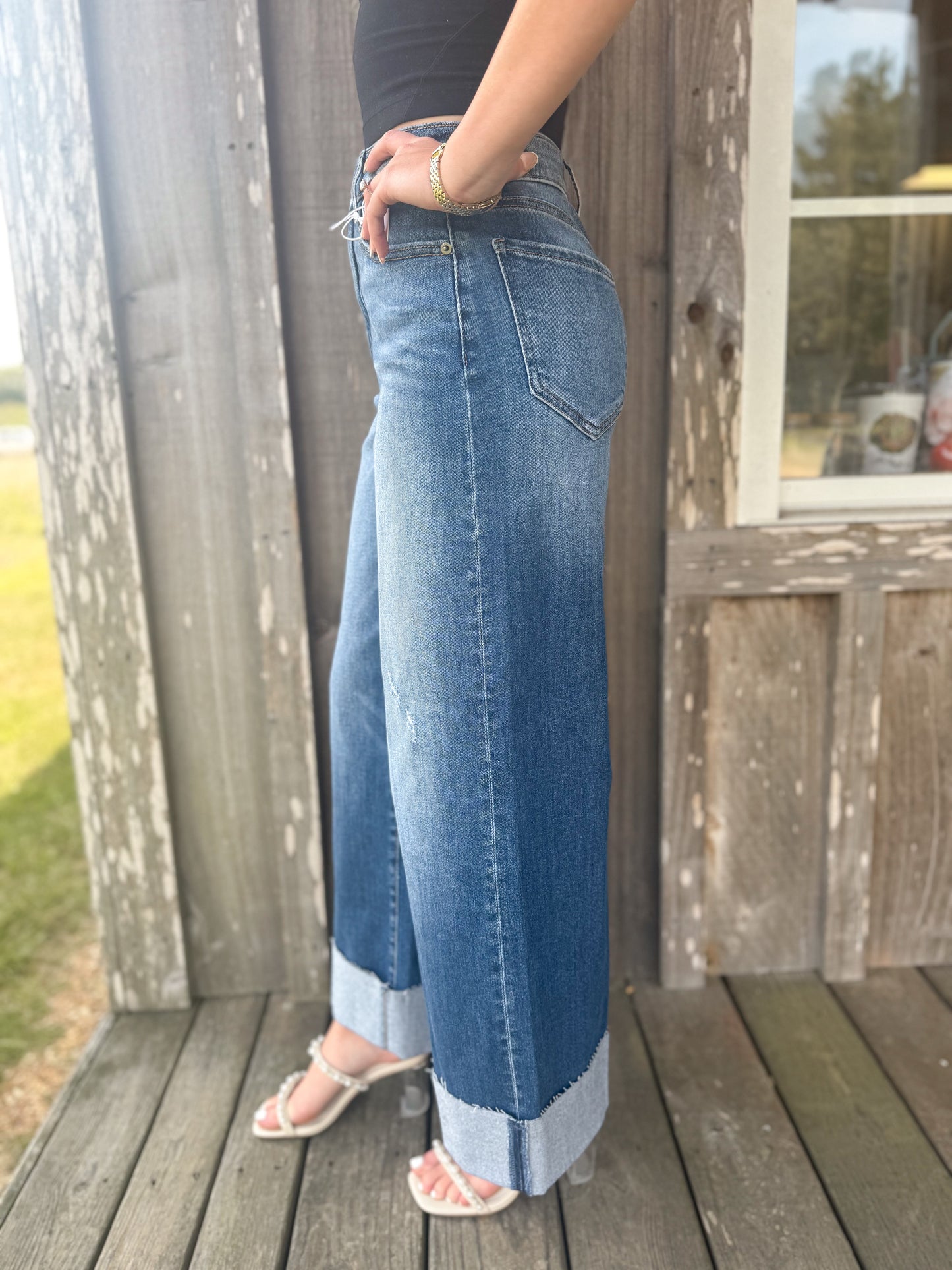 Cello Jeans Medium Wash High Rise Crop Wide Leg With Cuff Jeans Cello Jeans