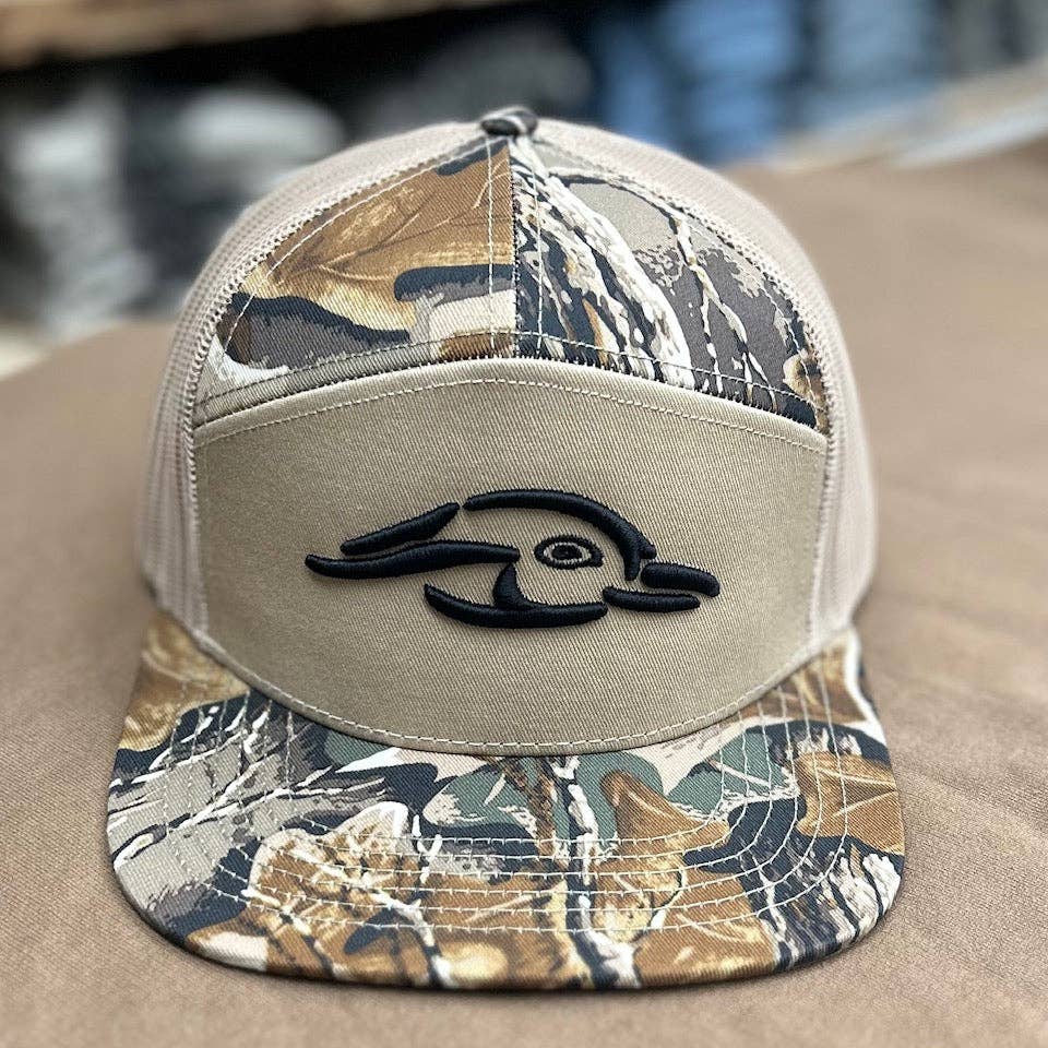 American Flyway Waterfowl - Realtree Advantage 7 Panel Duck Logo Hat American Flyway Waterfowl
