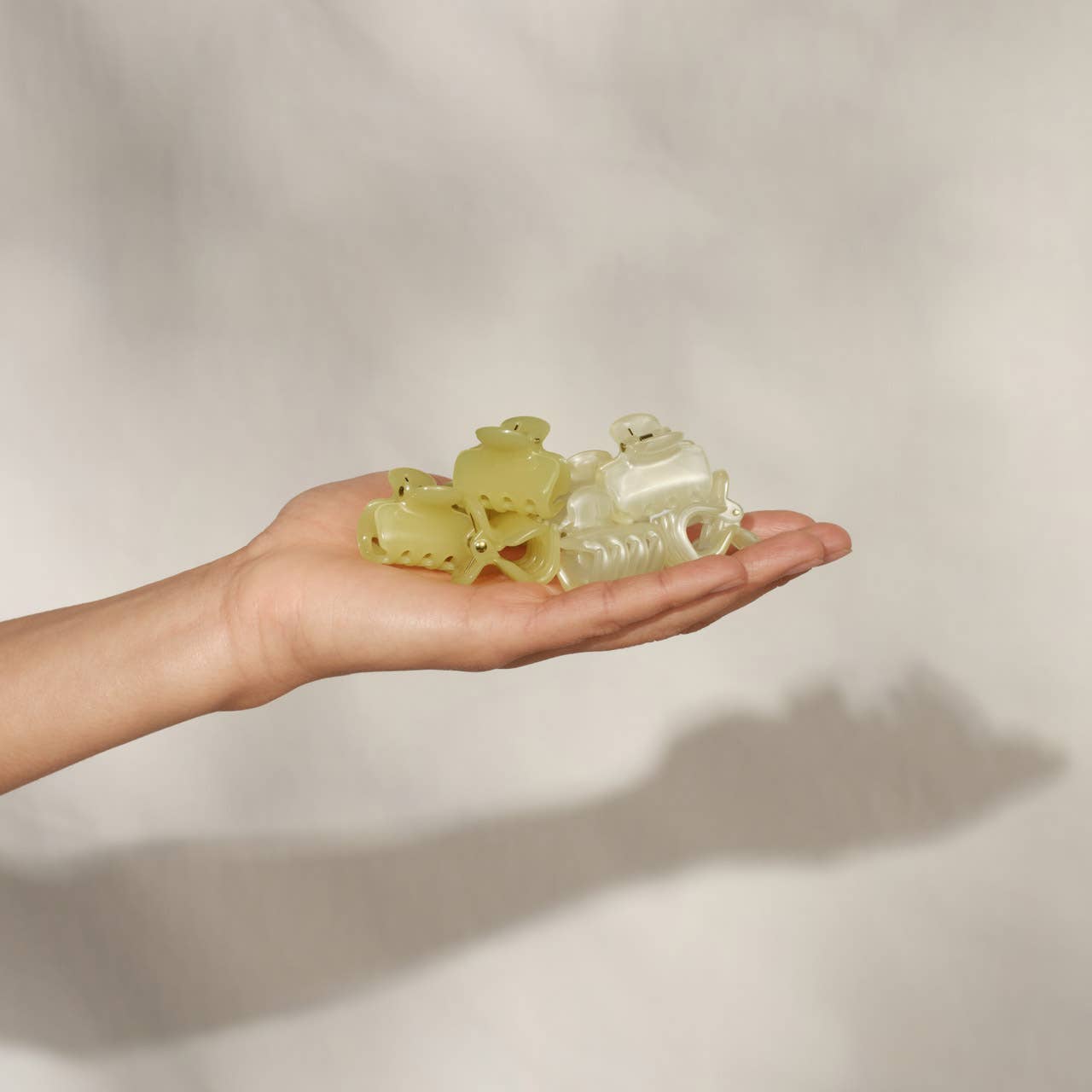 KITSCH - Mini Jelly Cloud Clips 8pc Set - Pearlized Cream & Butter Yellow KITSCH