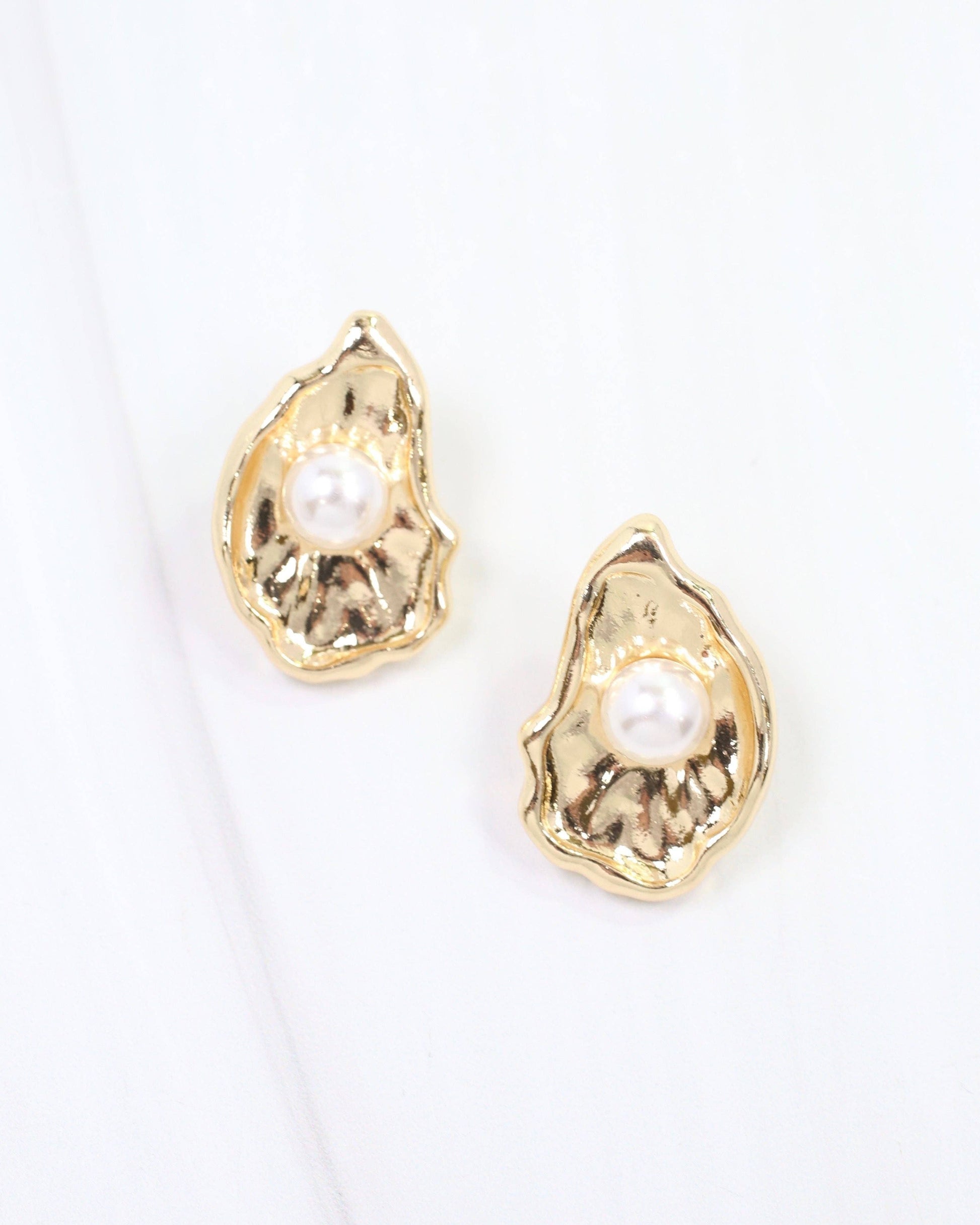 Caroline Hill - Ponca Oyster Pearl Drop Earring Gold: Default Caroline Hill