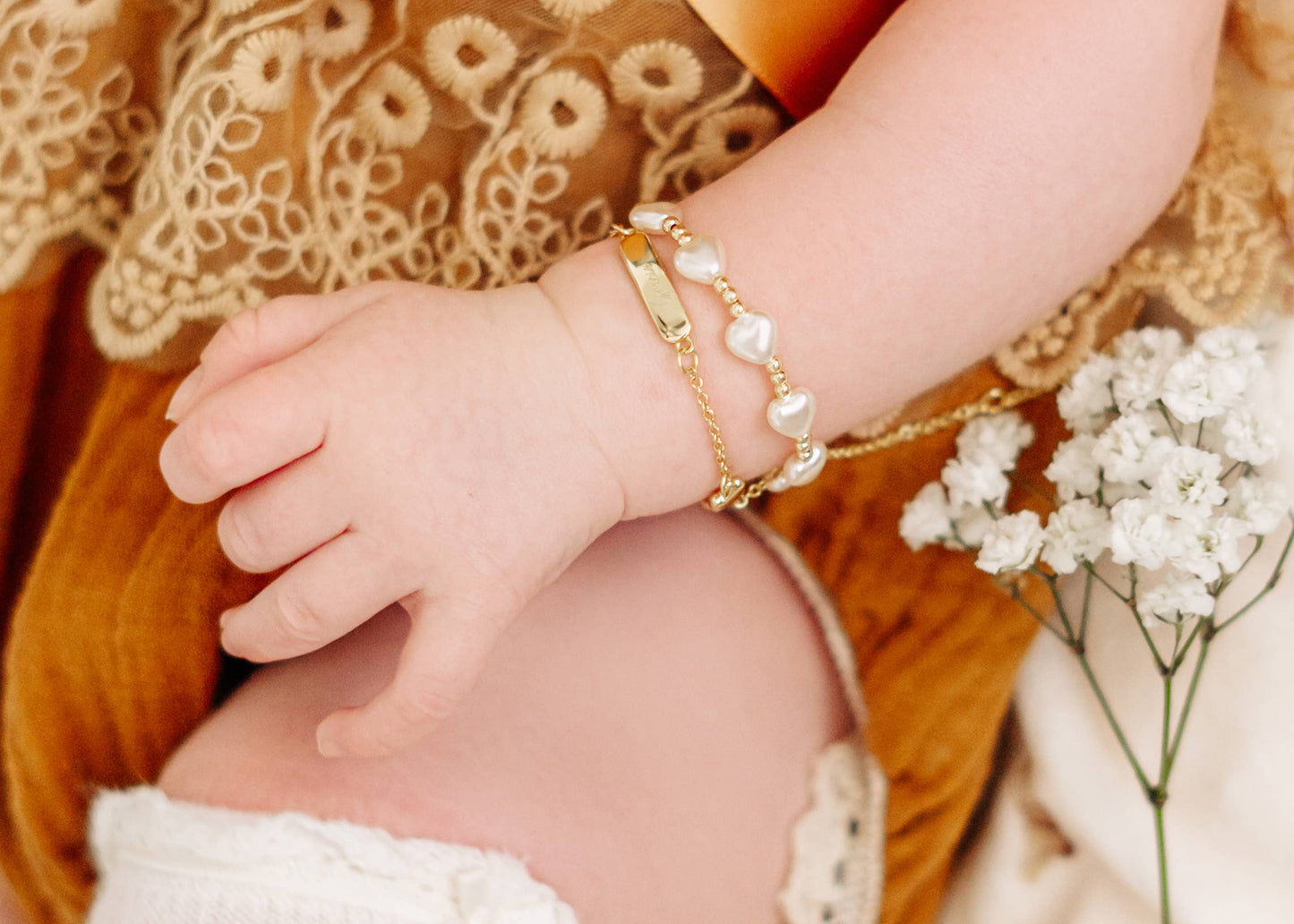 Cherished Moments - Girls 14K Gold-Plated Heart Pearl Baby Beaded Bracelet : Medium 1-5 Years Cherished Moments