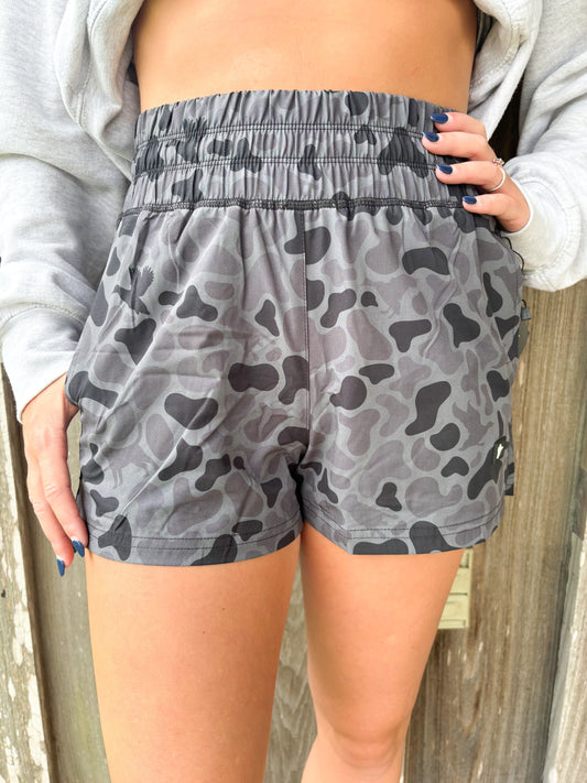 Womens 2.5" Kandahar Camo Shorts COMBAT WATERFOWL