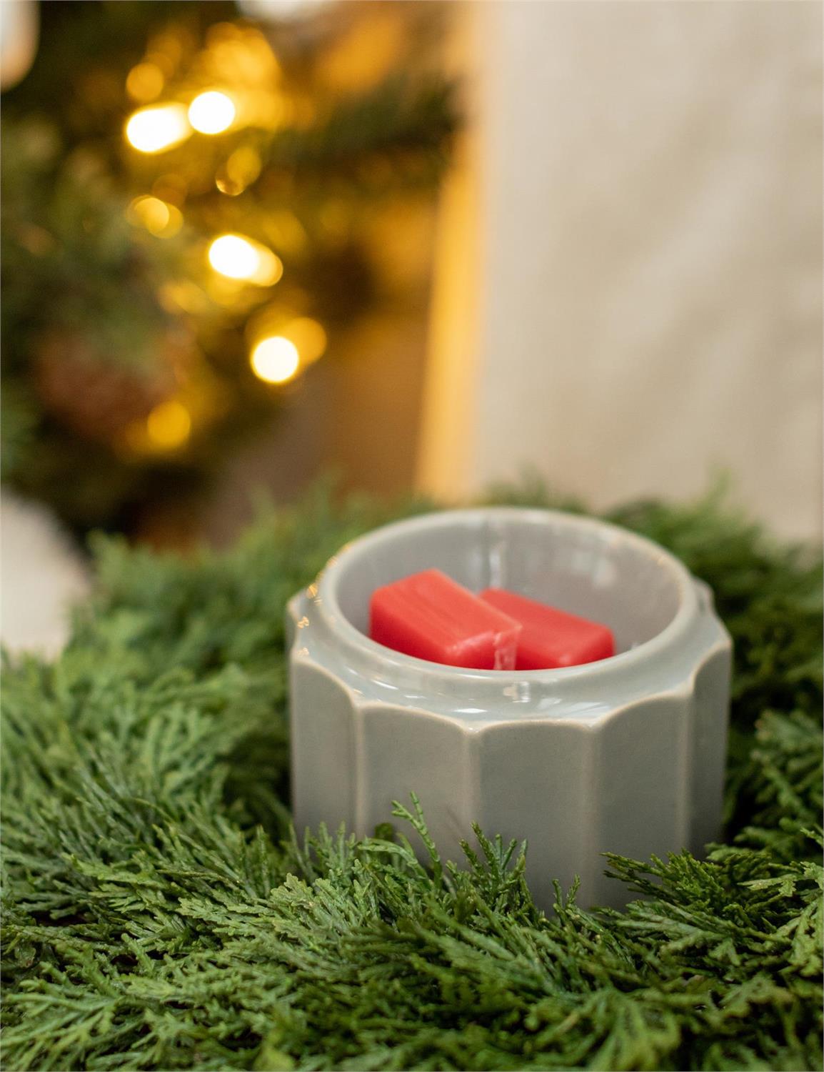 BRIDGEWATER CANDLE GREY BANDED WARMER BRIDGEWATER CANDLE CO.
