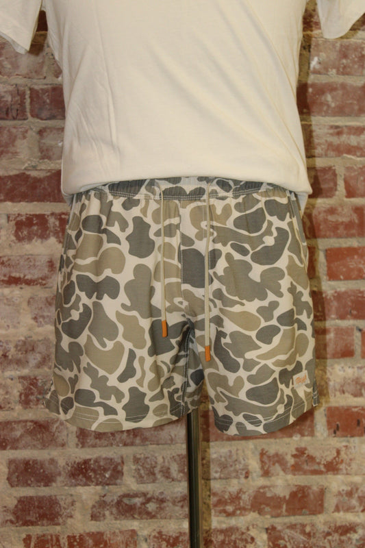 MARSH WEAR Khaki Mallard Camo 6" Fulton Volley Shorts MARSH WEAR