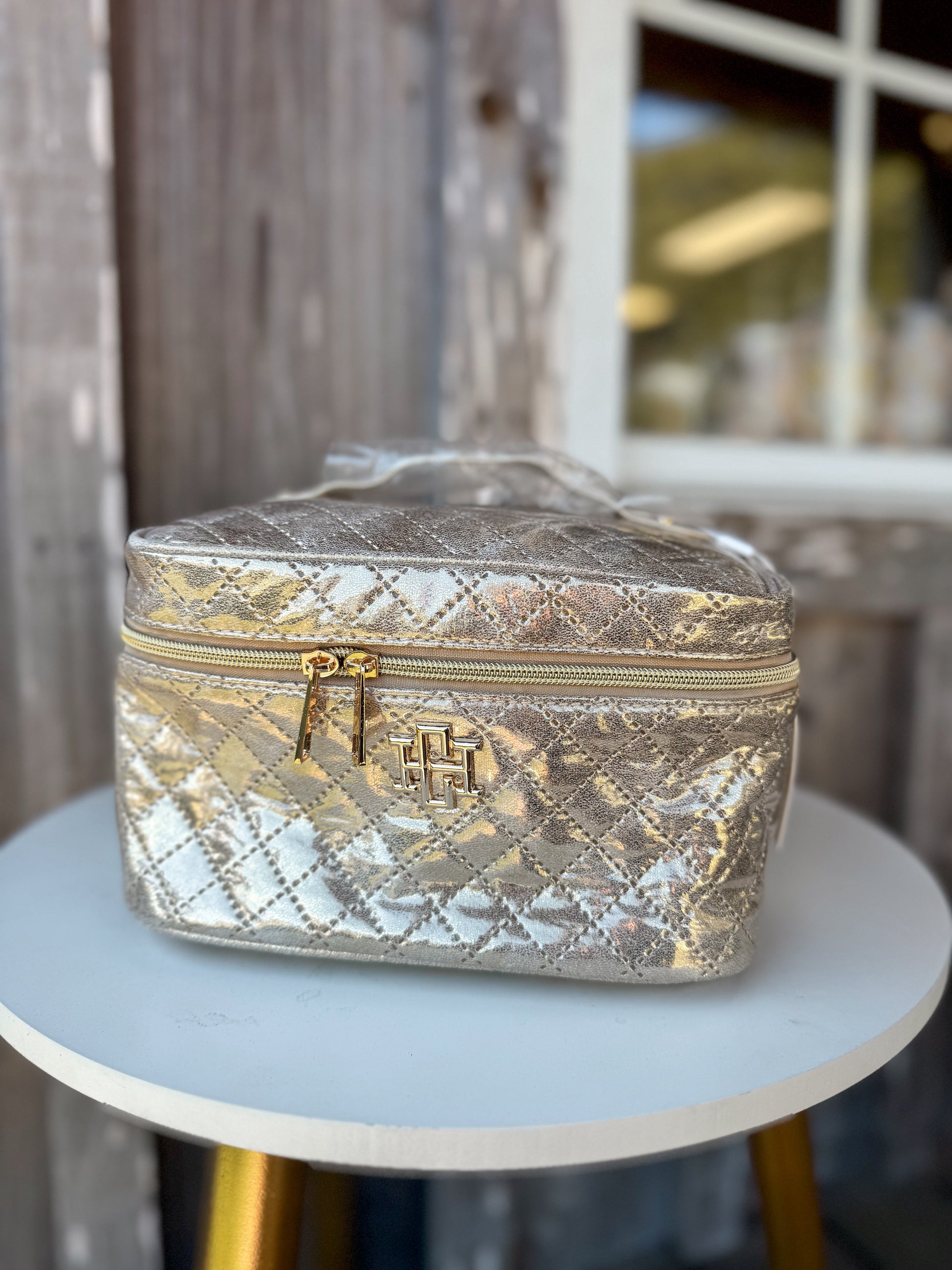 Caroline Hill Hampton Train  Champagne Pop Makeup Case Caroline Hill