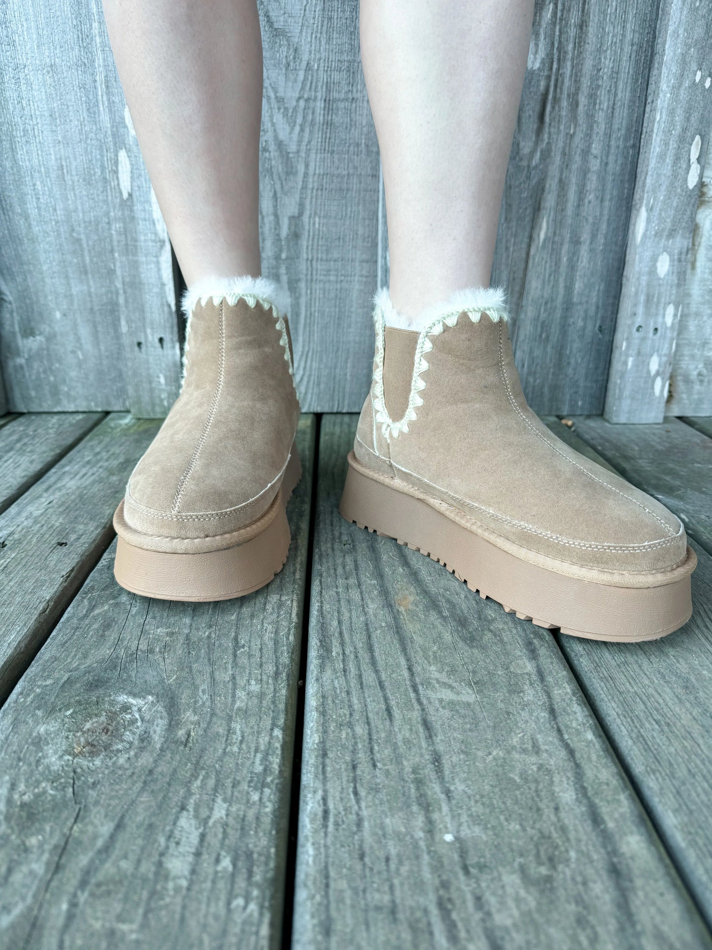 Fur-lined Platform Boot With Crochet Stitching CCOCCI