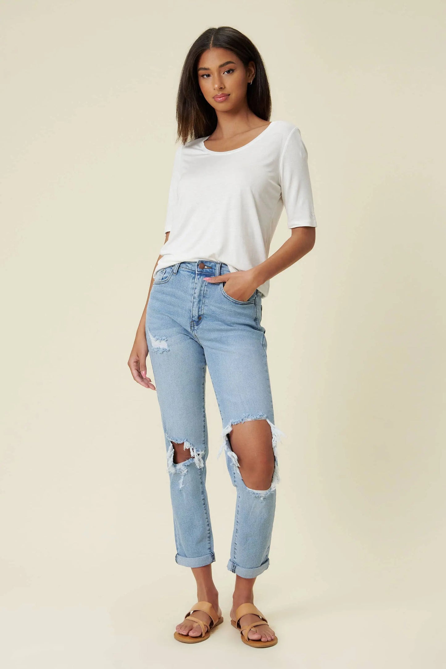 Vibrant MIU High Rise Distressed Light Wash All to Me Mom Denim Jeans