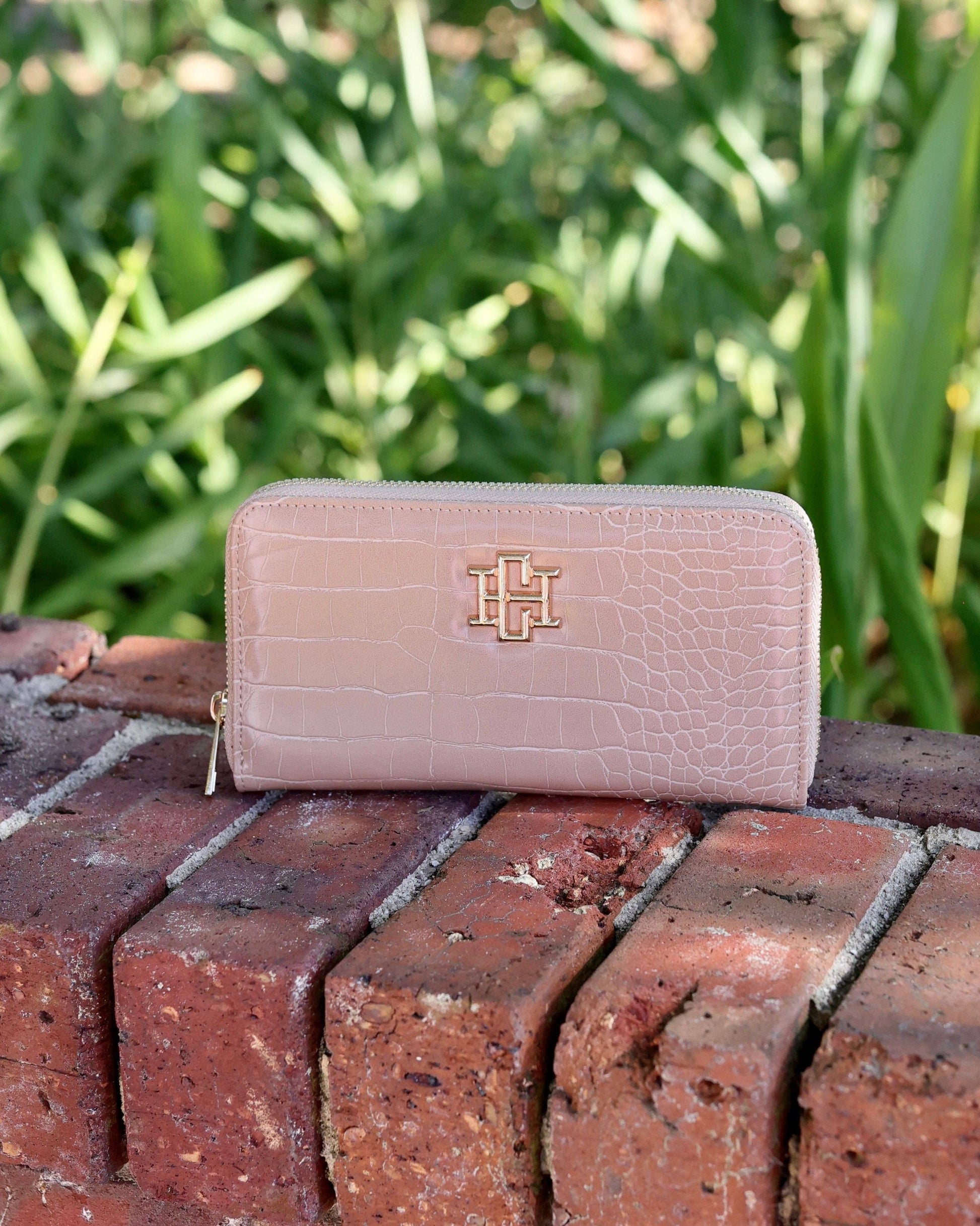 Caroline Hill - Penelope Wallet Latte EC: Default Caroline Hill