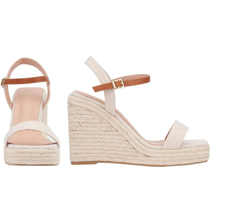 New York And Company Women's Unita Platform Wedge Sandal S3 Holding