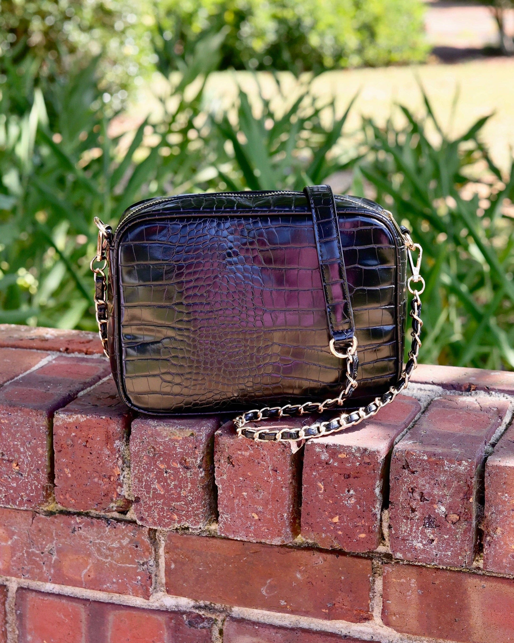 Caroline Hill - Fiona Crossbody Black EC: Default Caroline Hill