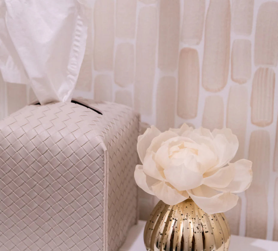 Sweet Grace Holiday Flower Diffuser BRIDGEWATER CANDLE CO.