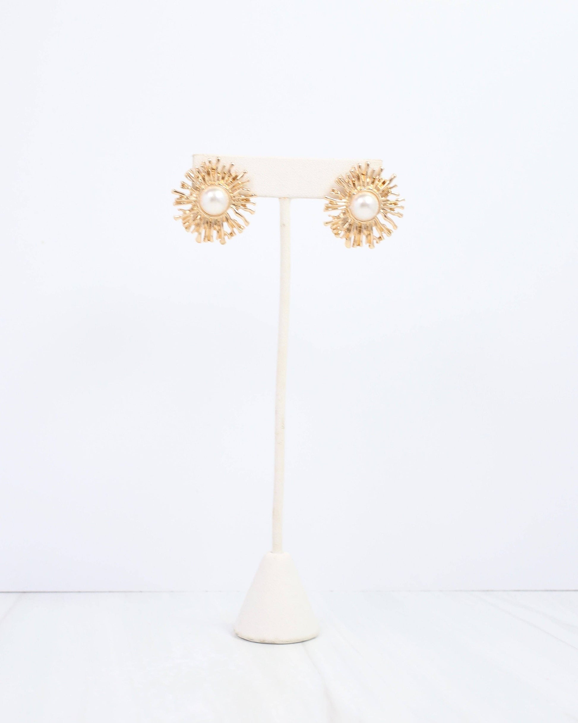 Caroline Hill - Parma Sunburst Pearl Post Earring Gold: Default Caroline Hill