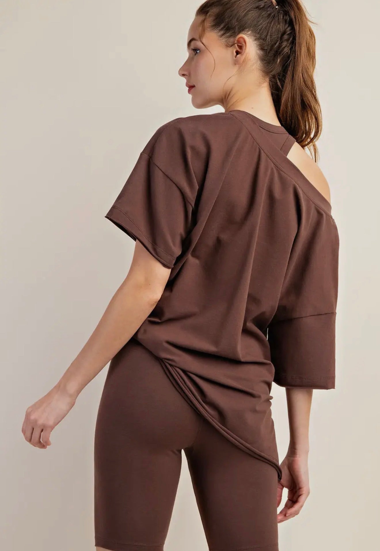 Oversized V-neck Reversible Short Sleeve Top Rae mode