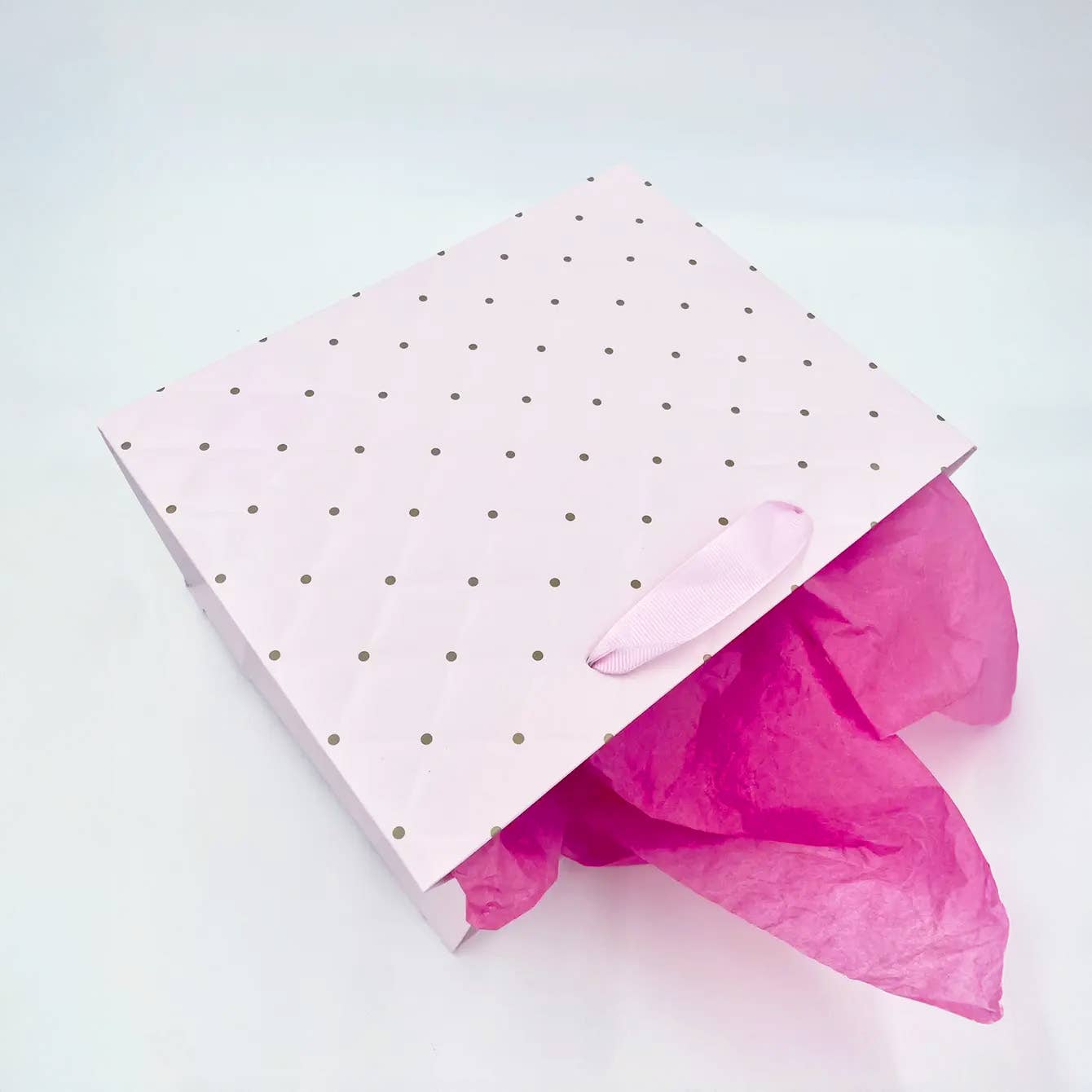 ByHome - 12pcs, 2 sizes Pink dot wavy surface gift bag w/ free tissue: Small ByHome