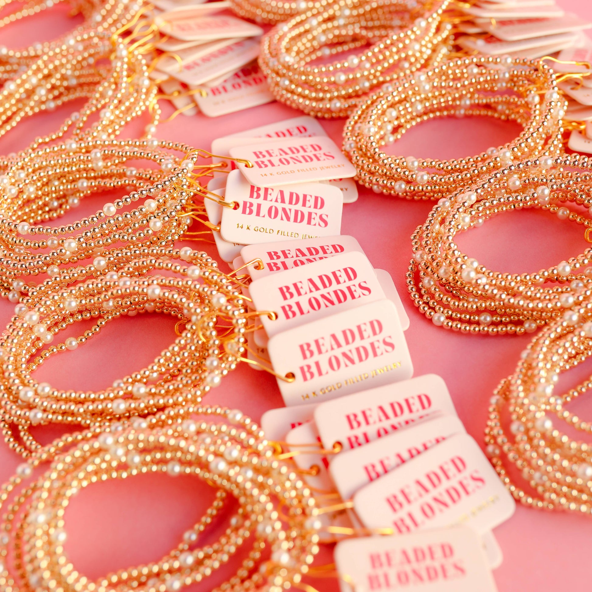 Beaded Blondes - Madi Pearl Bracelet in Gold: Petite 6.25 inch Beaded Blondes