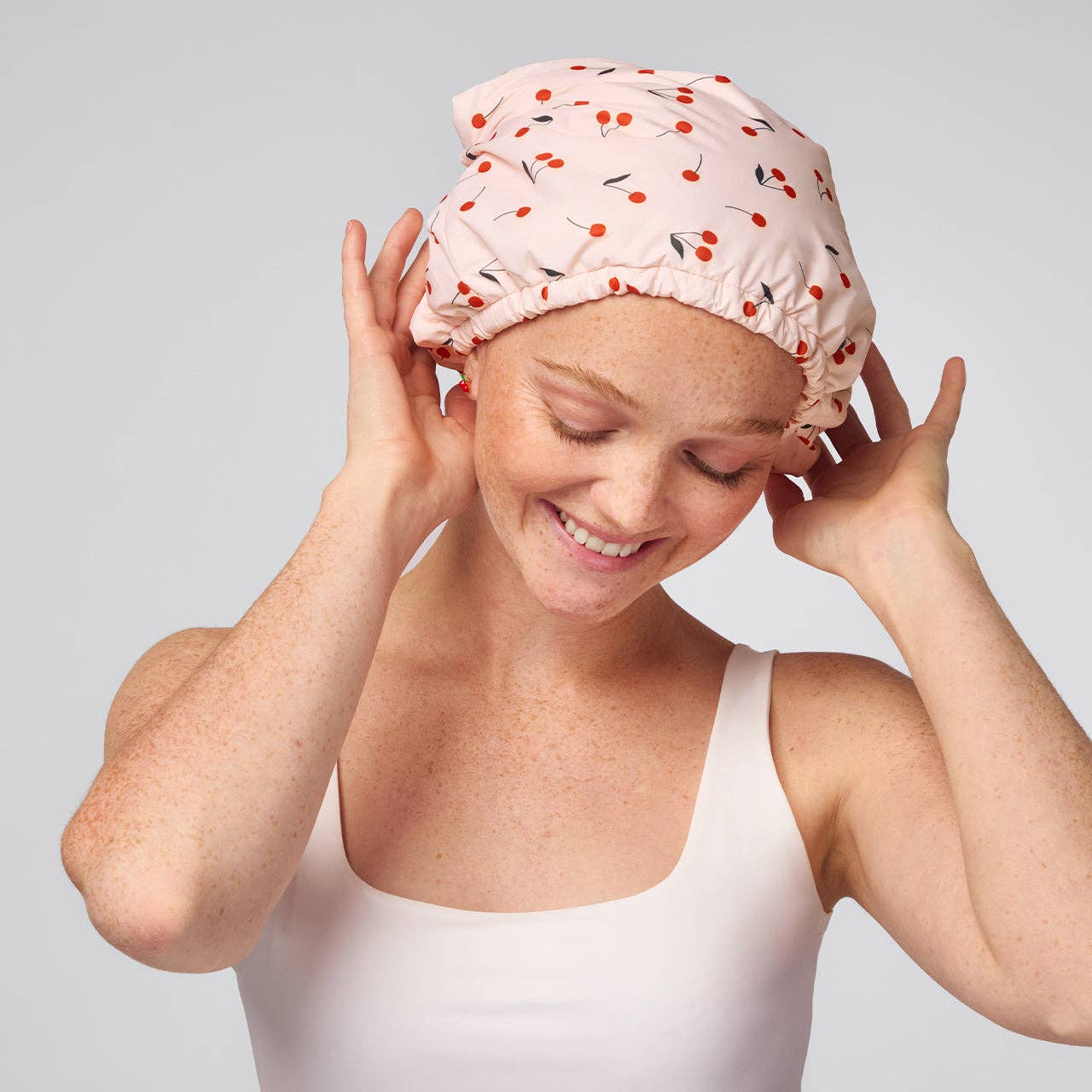 KITSCH - Satin-Lined Flexi Shower Cap - Cherry Print KITSCH