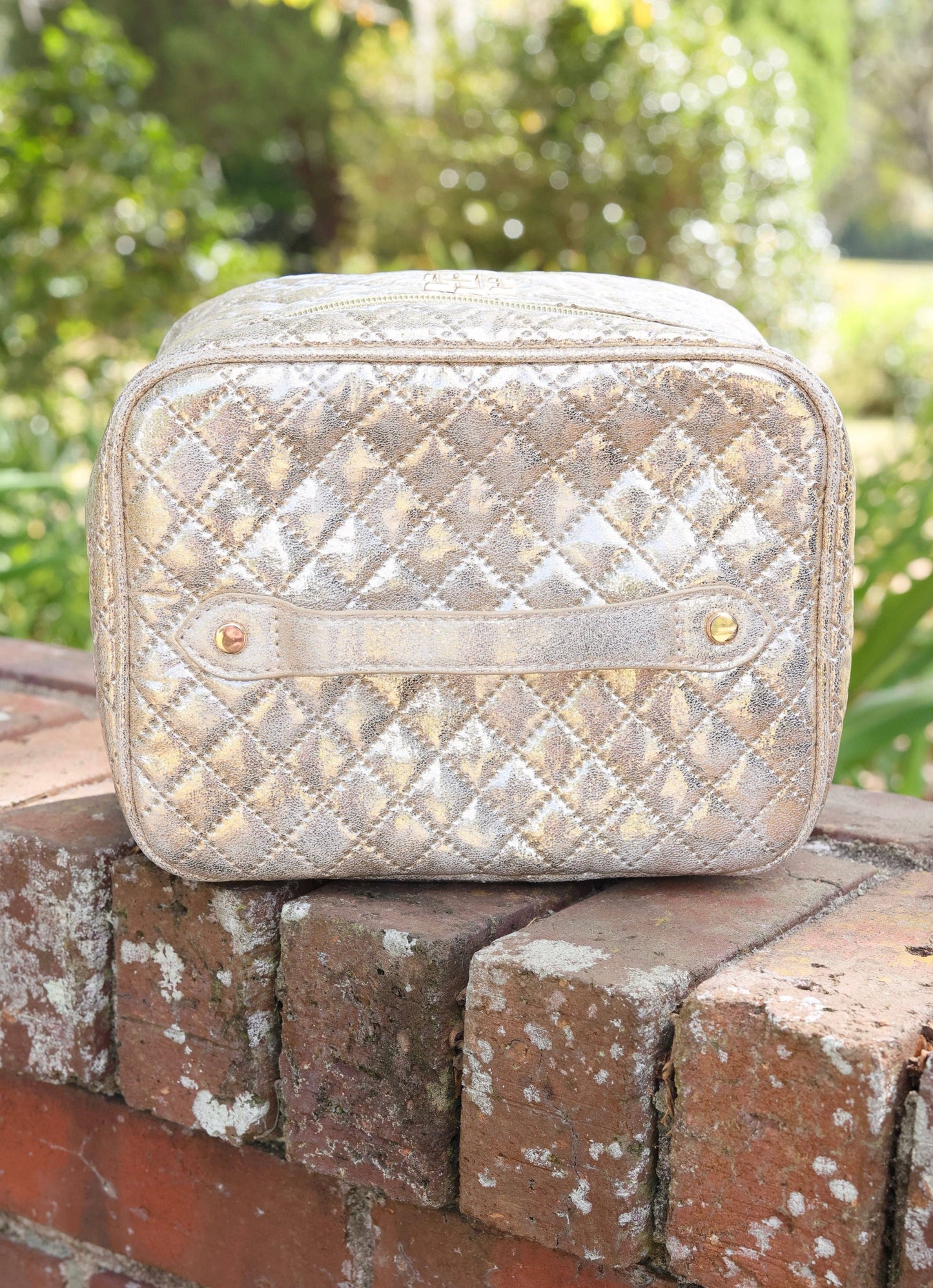 Caroline Hill - Hampton Train Case Champagne Pop: Default Caroline Hill