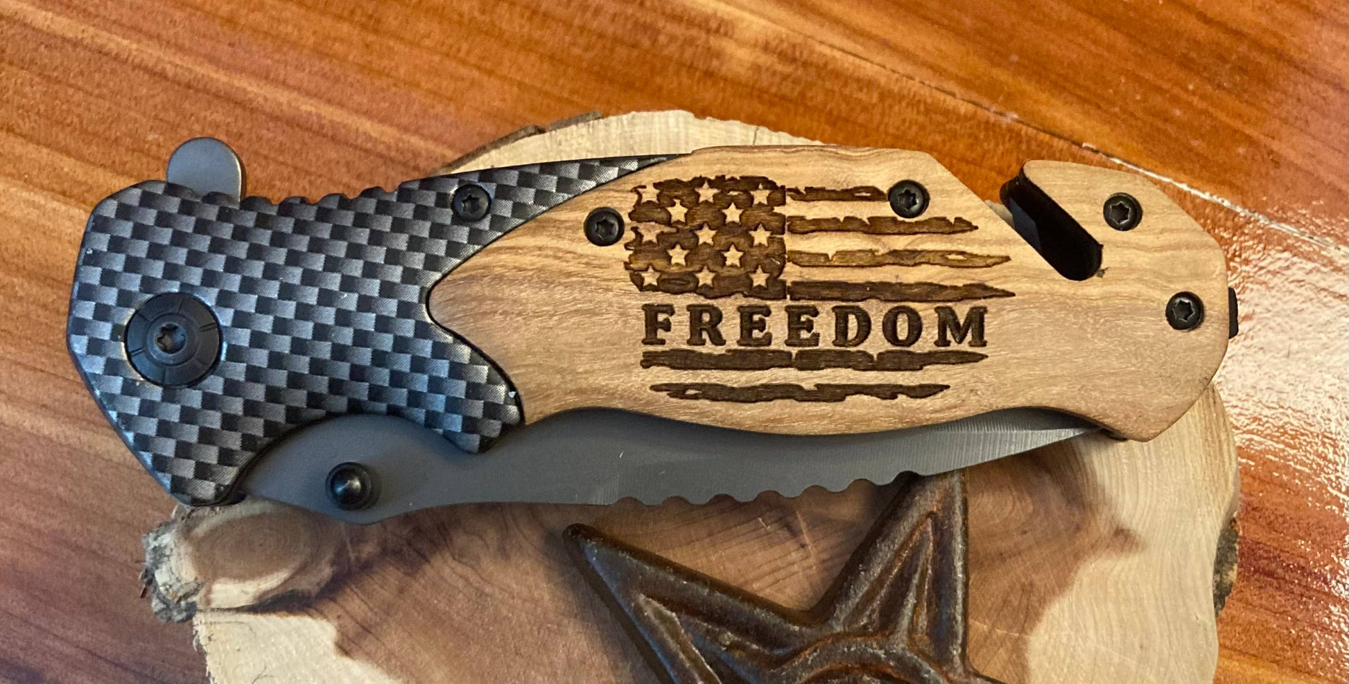 Quail Tail Laser Art - Freedom Flag Knife Quail Tail Laser Art