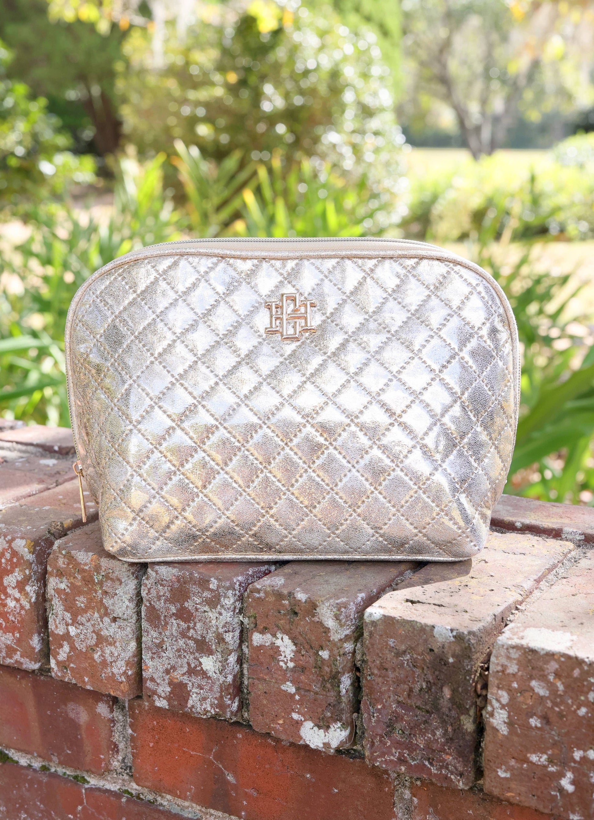 Caroline Hill - Capri Large Pouch Champagne Pop: Default Caroline Hill
