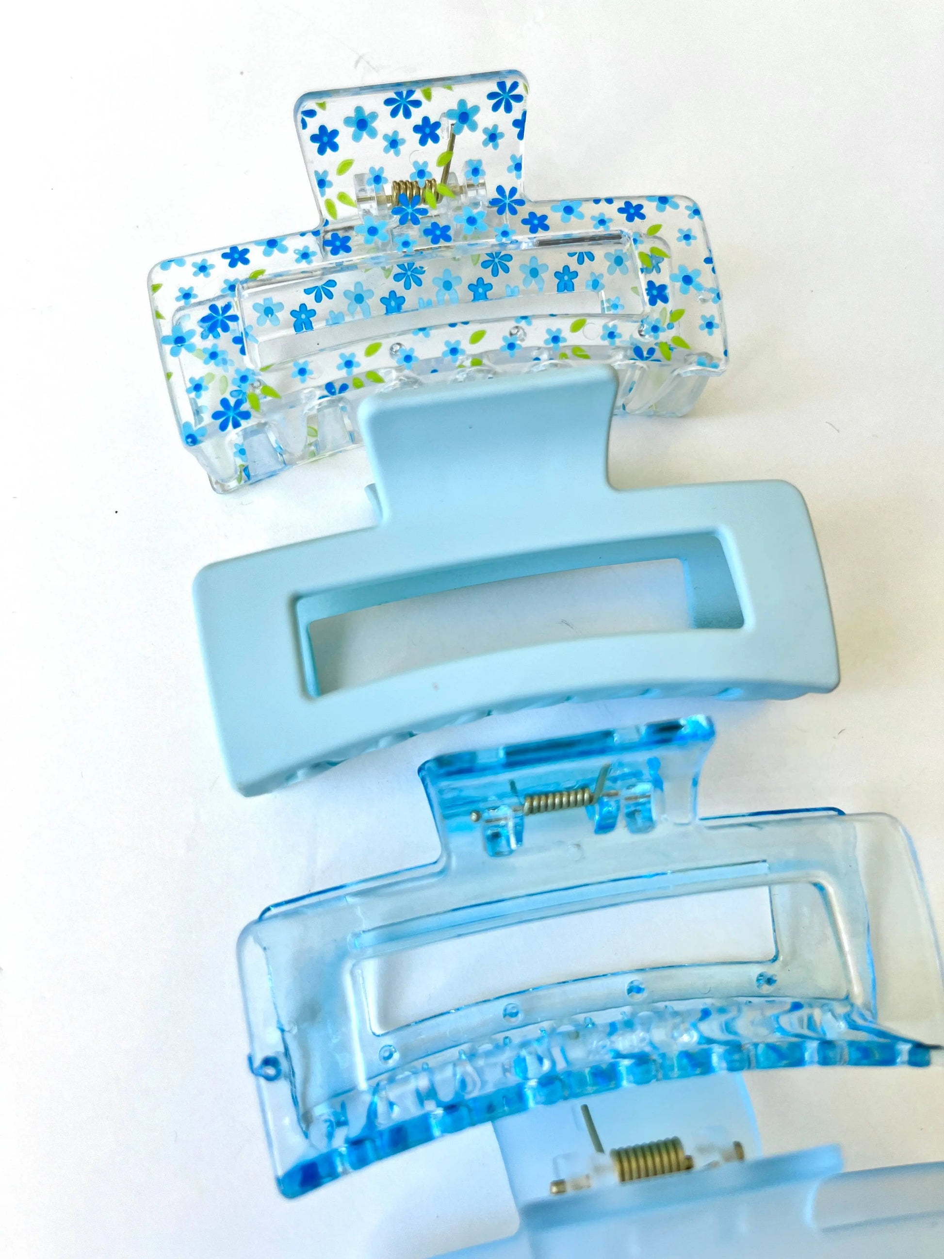 Frosting Company - Medium Hair Claw Clip - Easter Blue Set Frosting Company