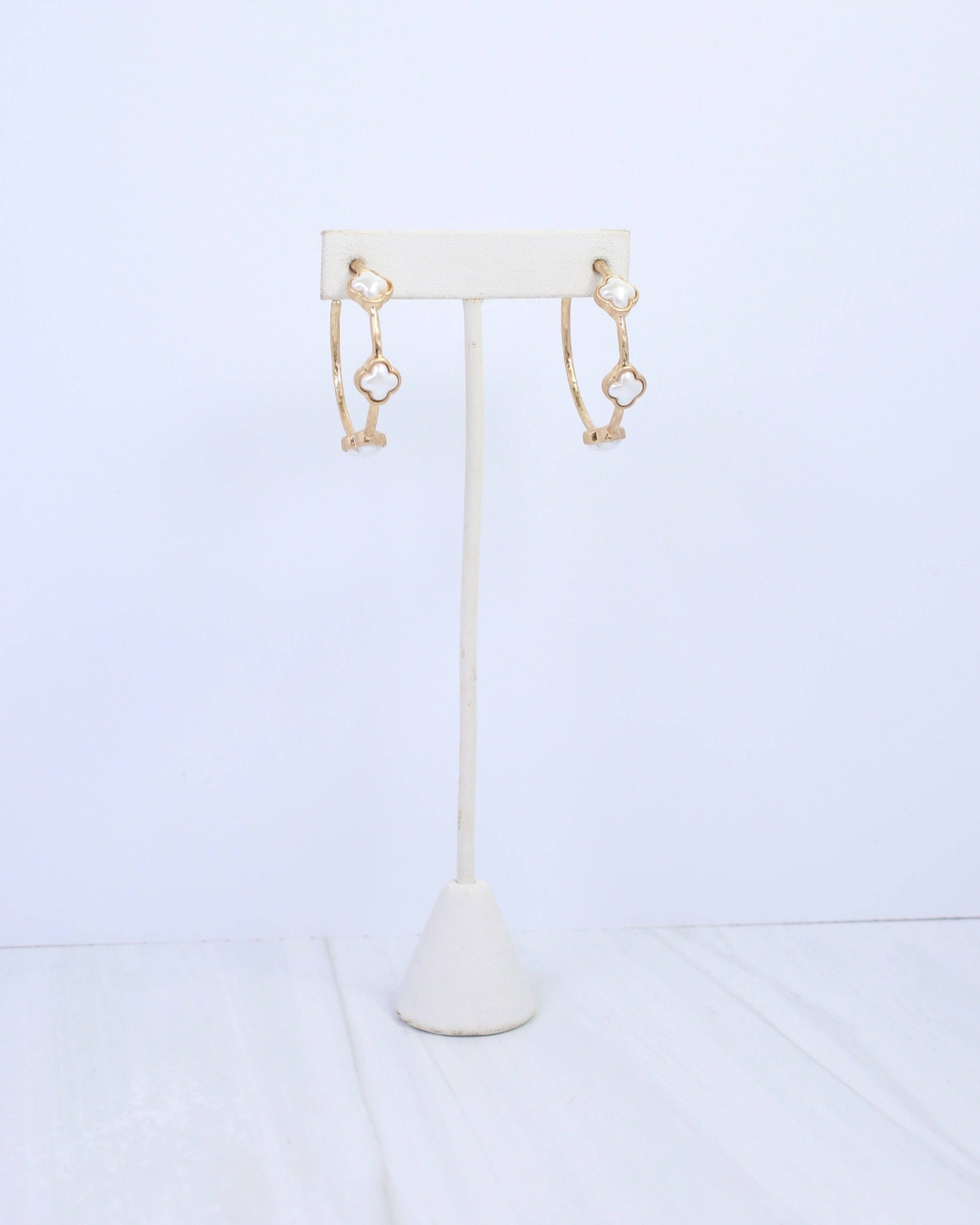 Caroline Hill - Araceli Clover Pearl Hoop Earring Worn Gold: Default Caroline Hill