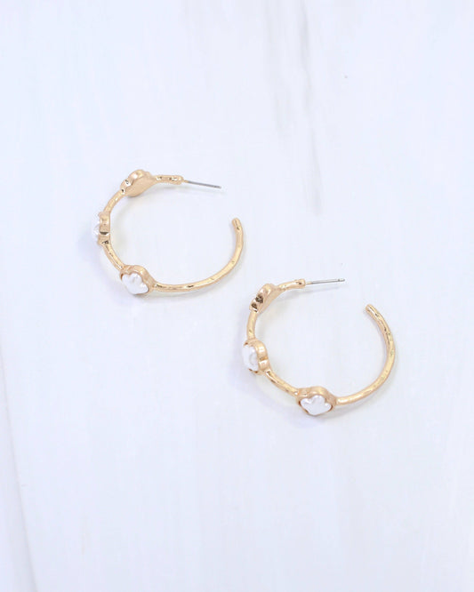Caroline Hill - Araceli Clover Pearl Hoop Earring Worn Gold: Default Caroline Hill