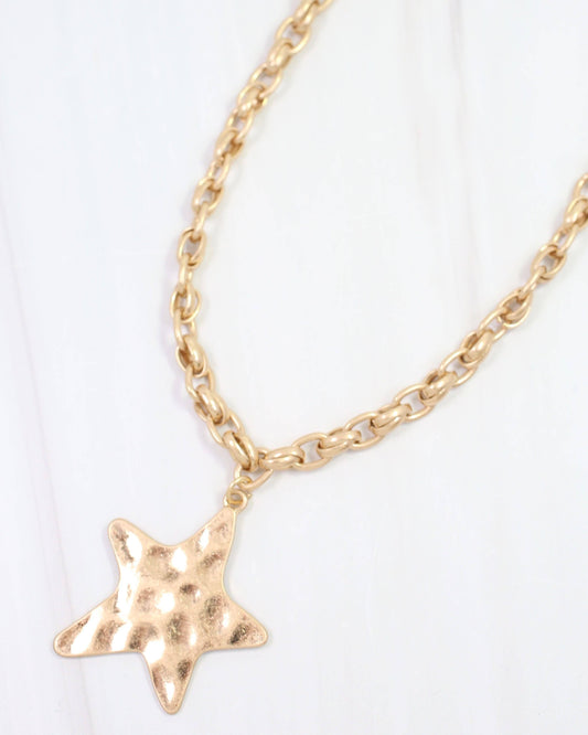 Caroline Hill - Zeil Hammered Star Link Necklace Worn Gold: Default Caroline Hill