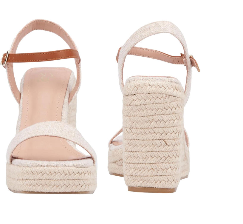 New York And Company Women's Unita Platform Wedge Sandal S3 Holding