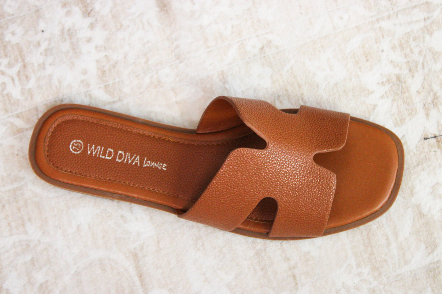 CCOCCI Cognac Luke cut Out Design Slip On CCOCCI