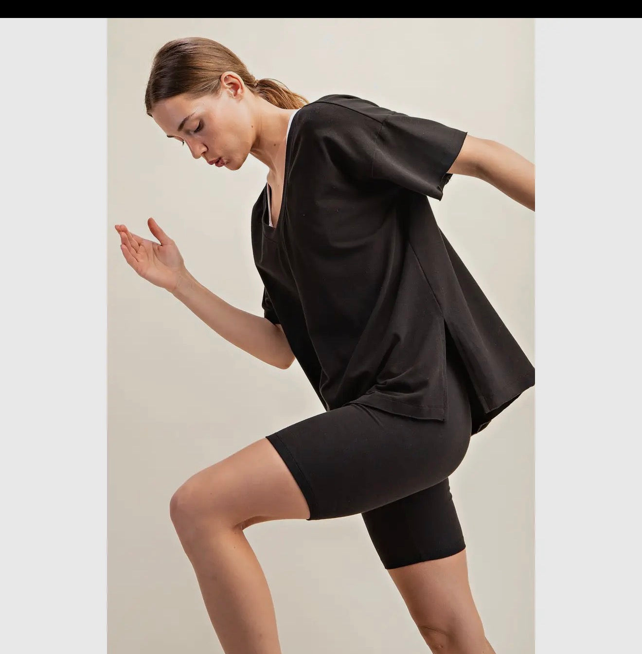 Oversized V-neck Reversible Short Sleeve Top Rae mode