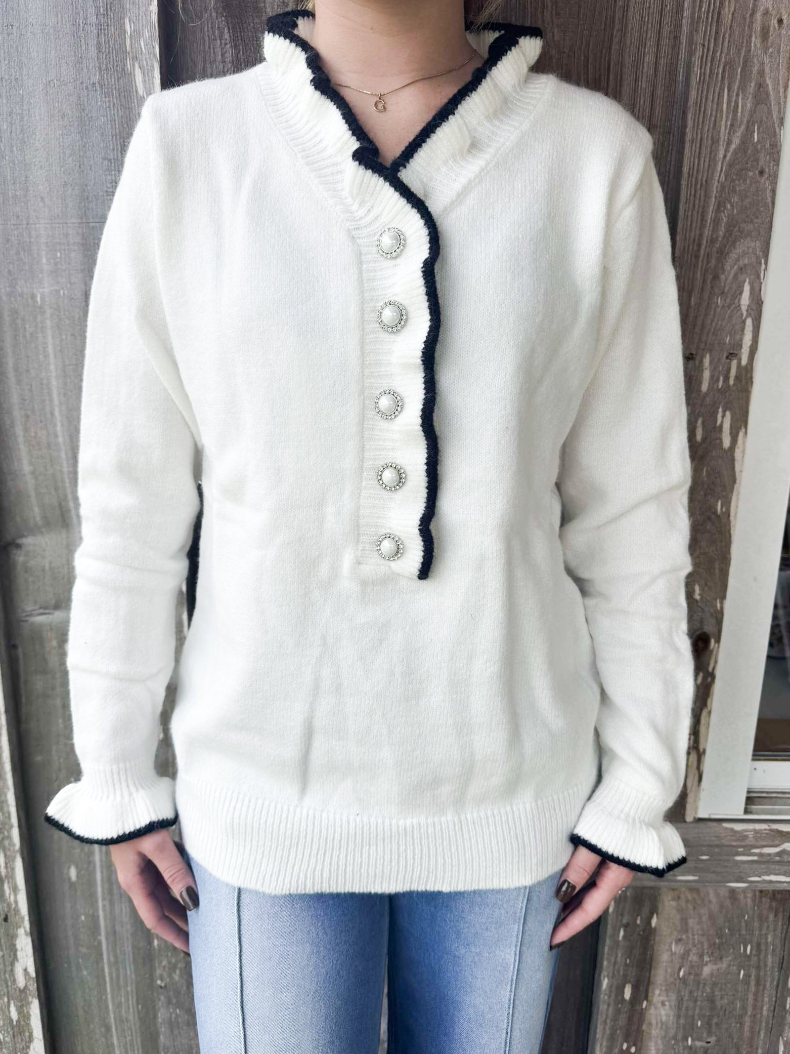 Stylish Contrasting Fungus Trimmed Pearl Button Sweater Rosa Clothing