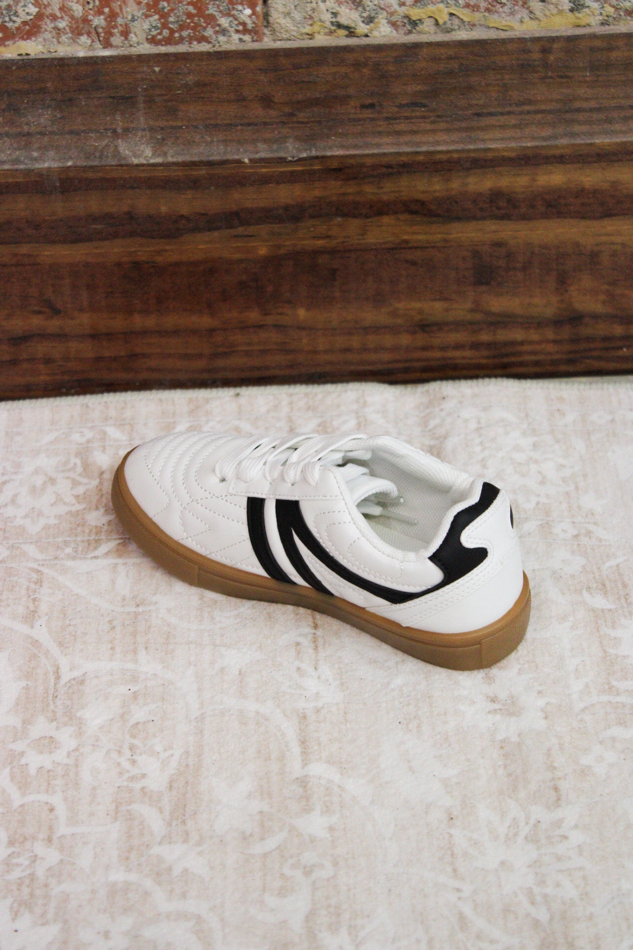 Pierre Dumas Kids Outwoods Fast Black & White Sneakers Pierre Dumas