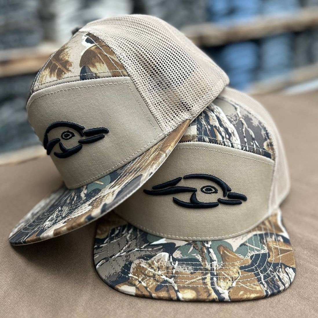 American Flyway Waterfowl - Realtree Advantage 7 Panel Duck Logo Hat American Flyway Waterfowl