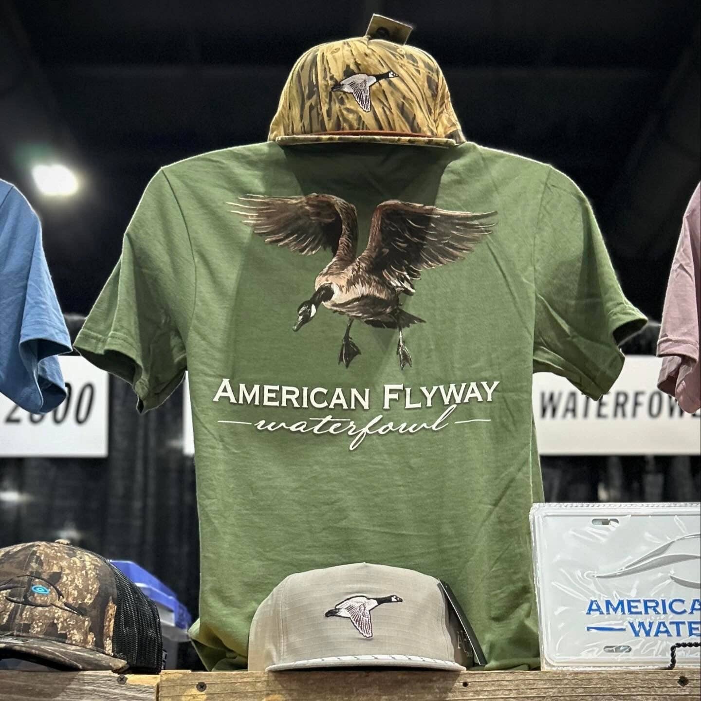 American Flyway Waterfowl - The Canada Goose Tee: Olive / Small American Flyway Waterfowl