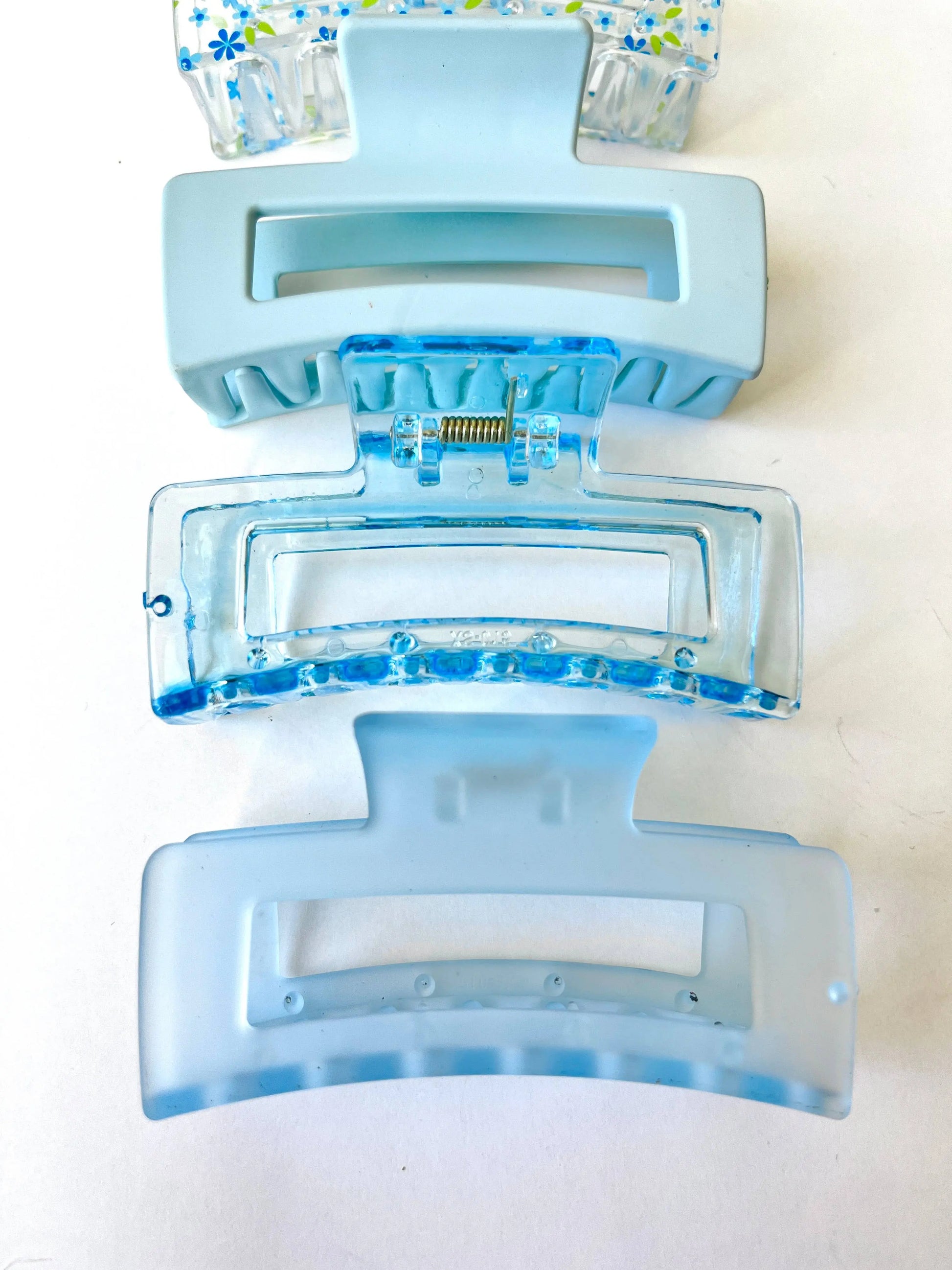 Frosting Company - Medium Hair Claw Clip - Easter Blue Set Frosting Company