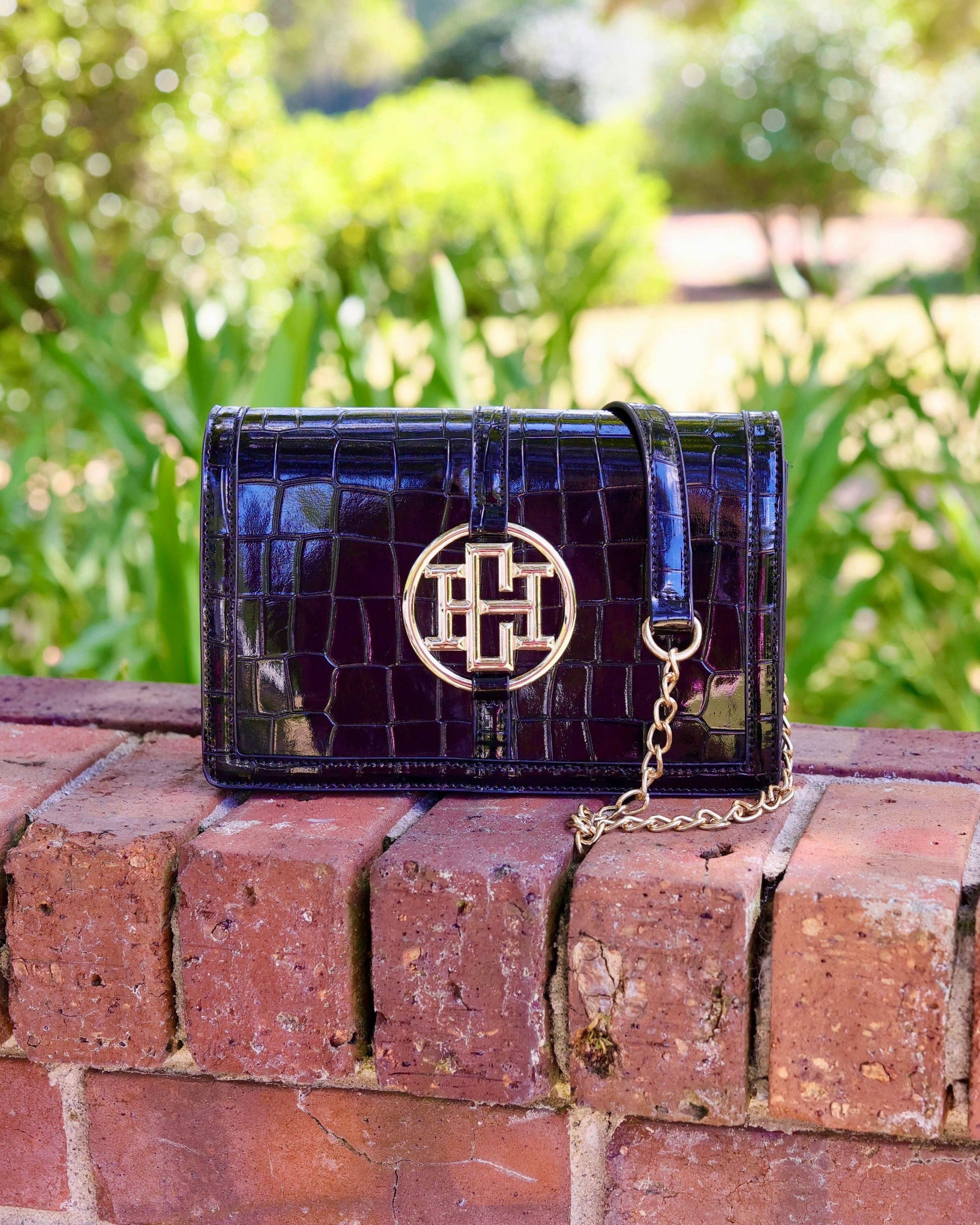 Caroline Hill - Cecilia Circle Logo Handbag Black Patent EC: Default Caroline Hill