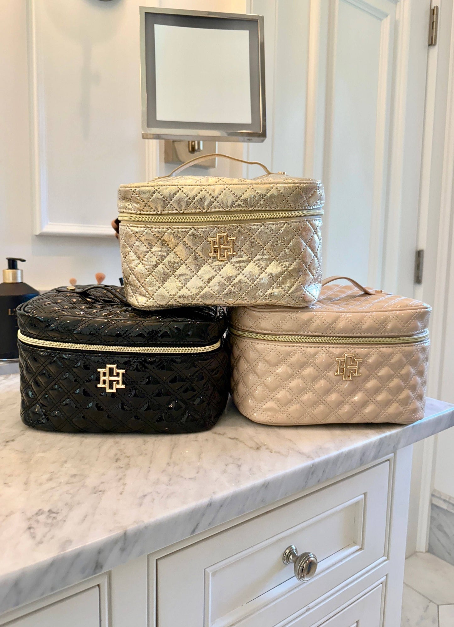 Caroline Hill - Hampton Train Case Champagne Pop: Default Caroline Hill