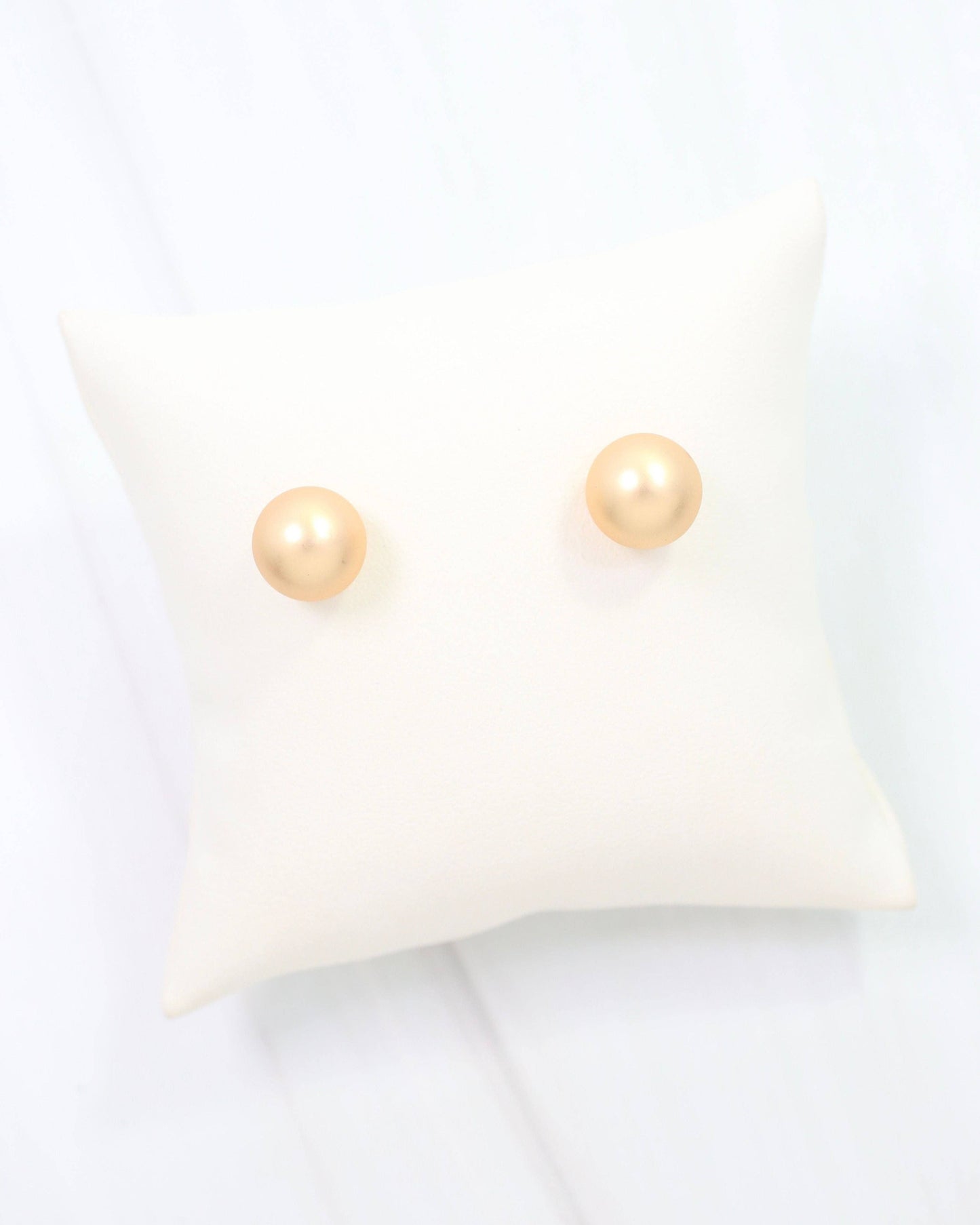 Caroline Hill - Bailey Medium Ball Earring WR Worn Gold: Default Caroline Hill