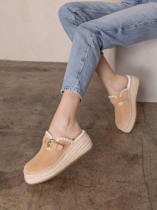 OASIS SOCIETY - The Edith | Almond Clog Raffia Mule with Western Buckles: ALMOND / 10 OASIS SOCIETY