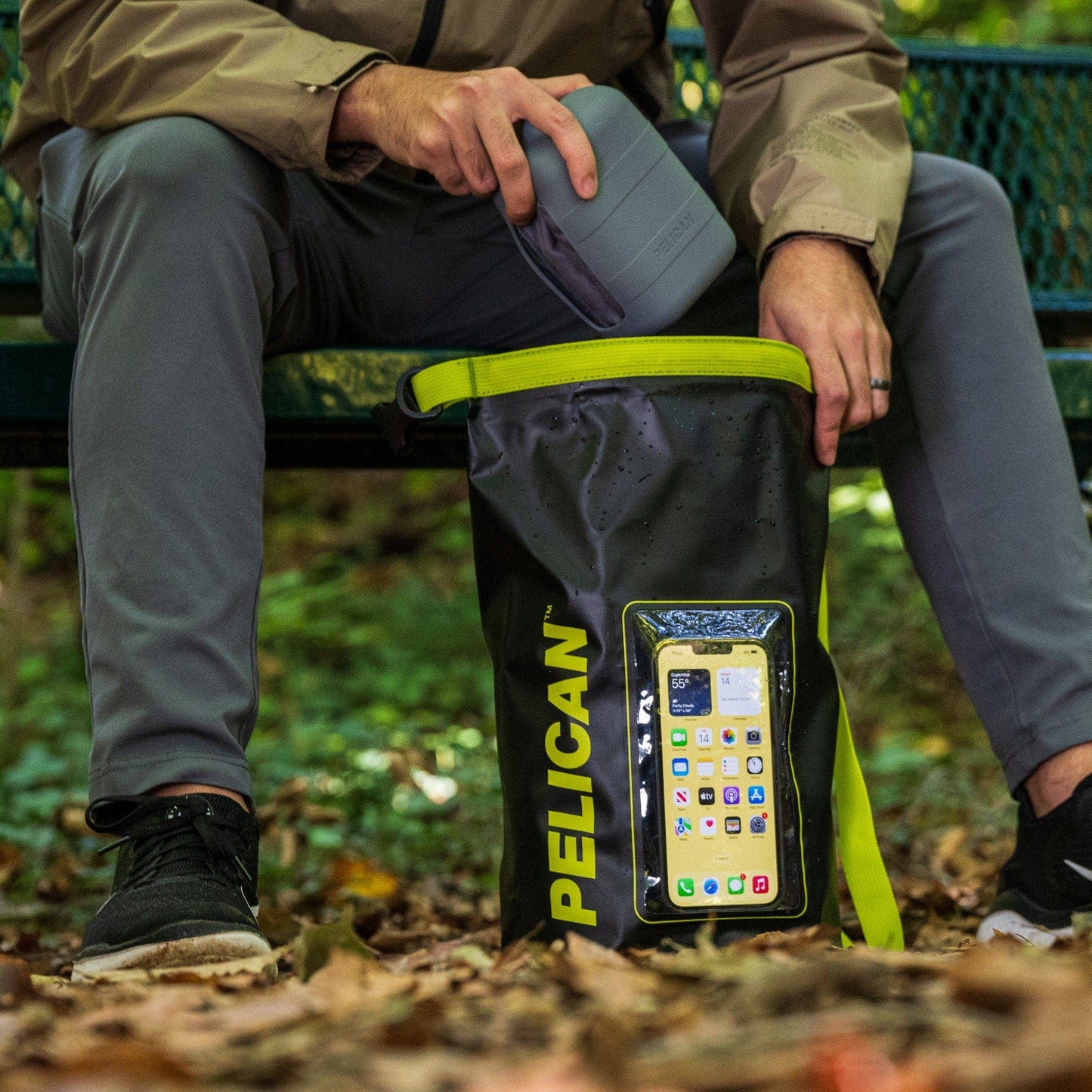 Case-Mate - Pelican Marine Waterproof 5L Dry Bag (Black/ Hi Vis Yellow) - Phone Pouch: Black/Hi Vis Yellow Case-Mate